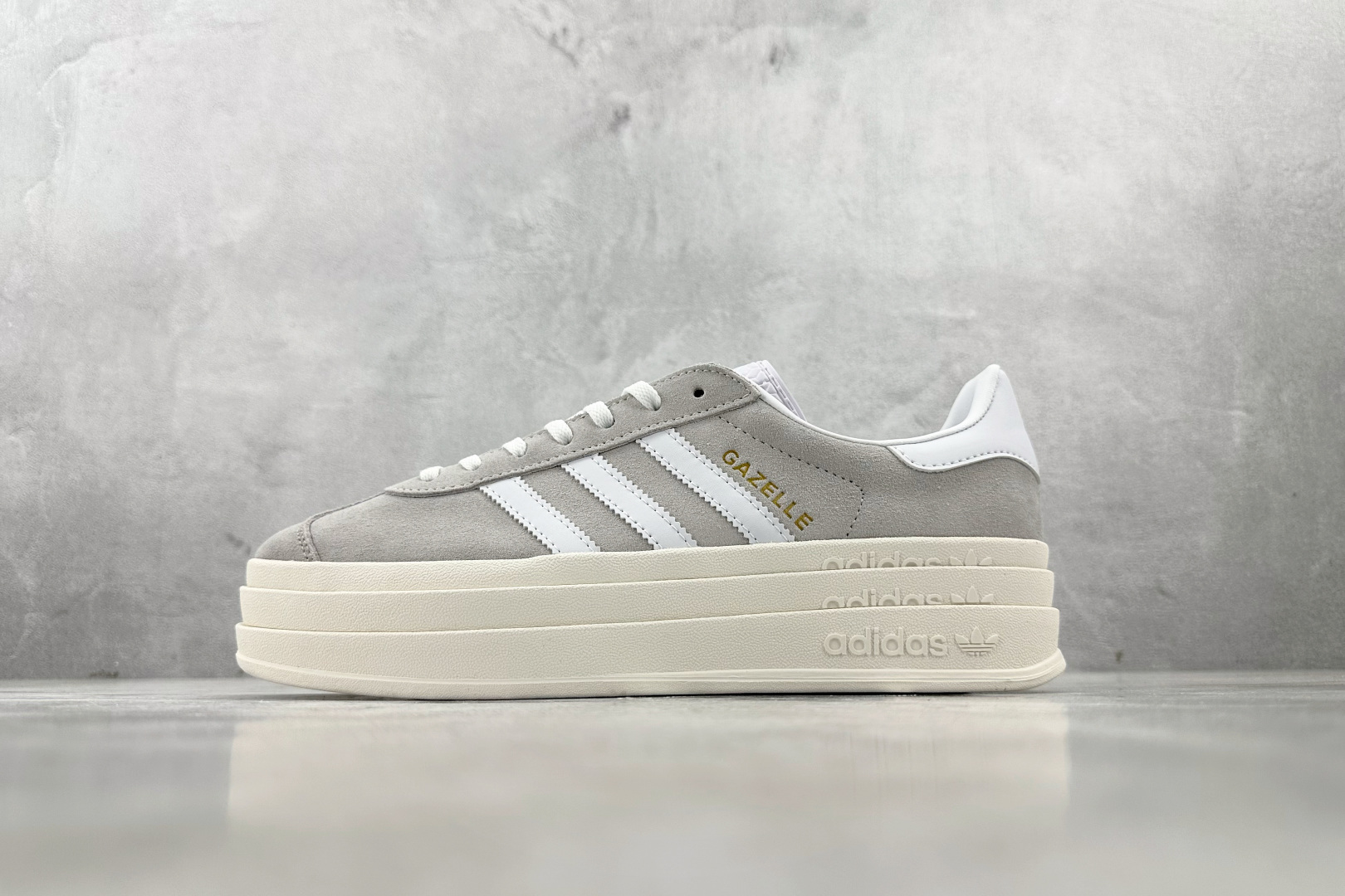 HG 
品质升级 adidas originals GAZELLE BOLD 灰白

货号：HQ6893