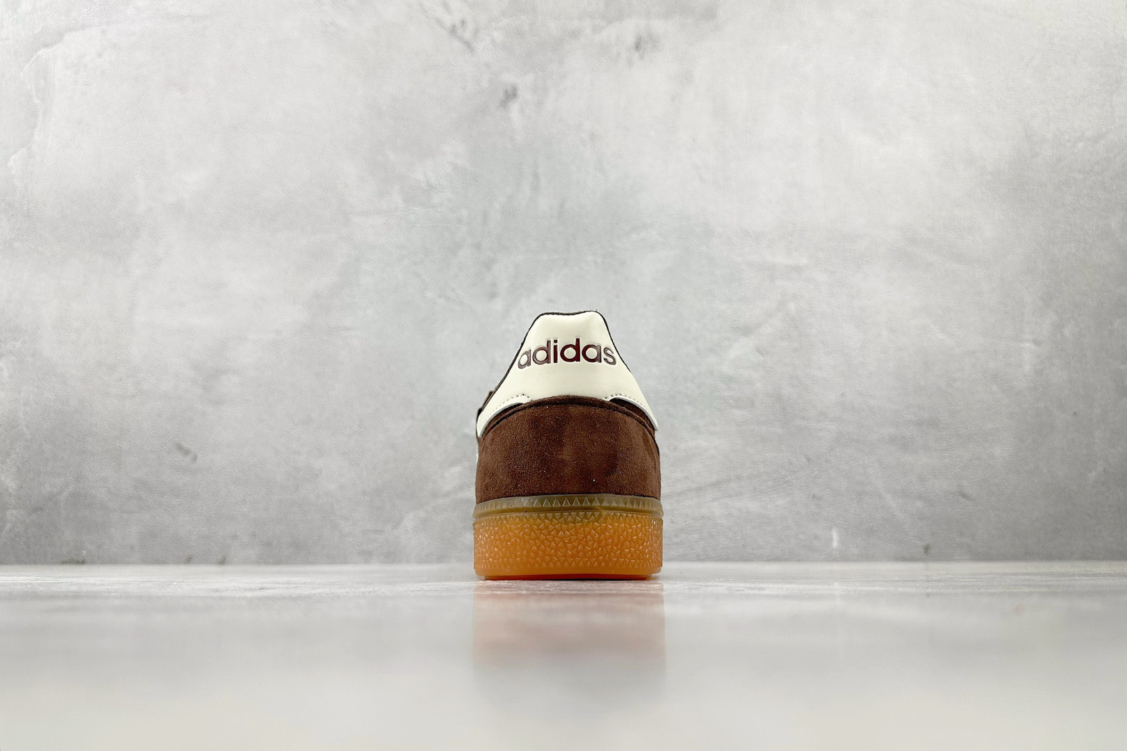 R 版 
出口订单 SPORTY & RICH x adidas originals HANDBALL 