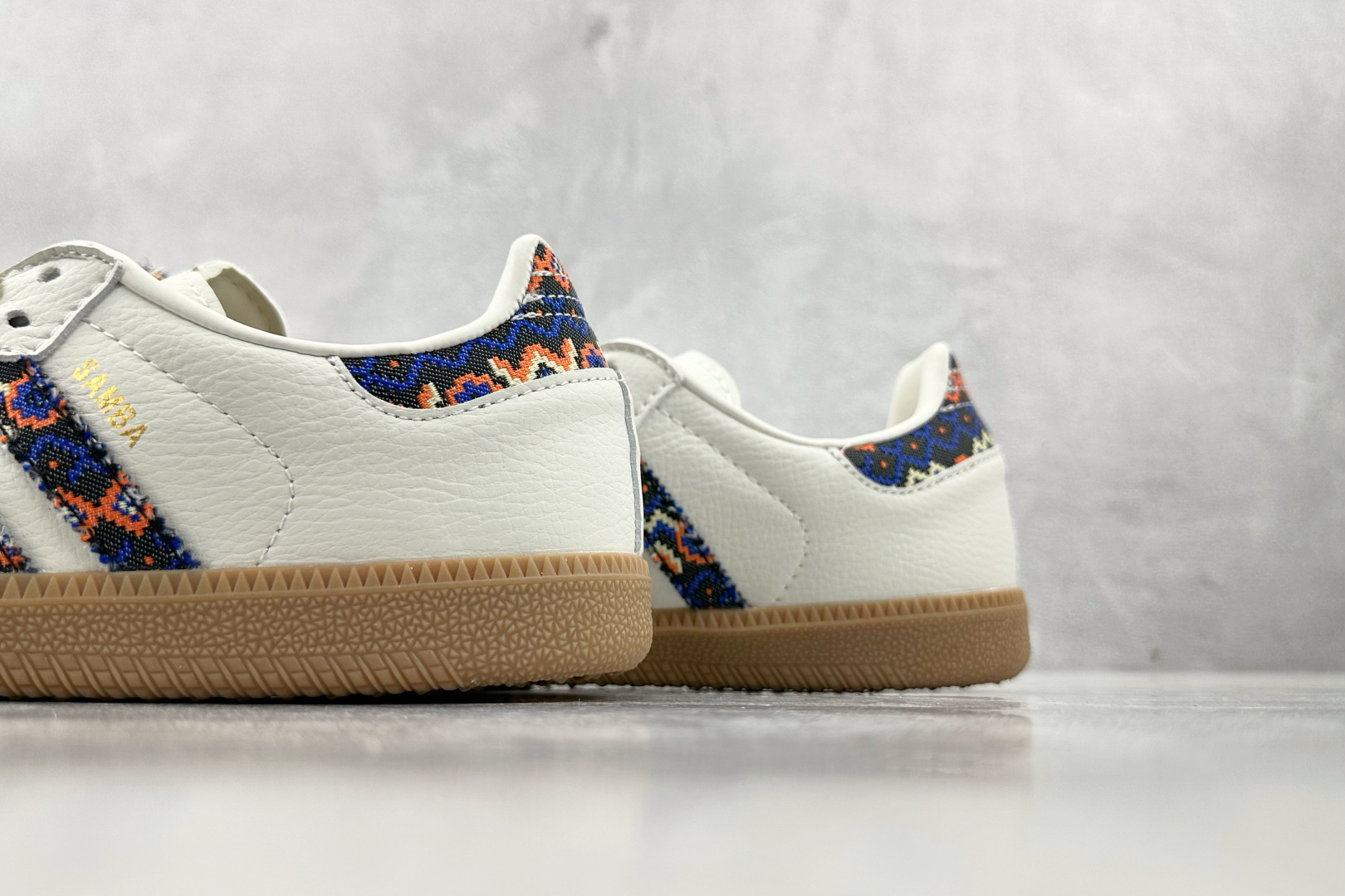 R 版 
出口订单  adidas originals SAMBA OG 奶油白

货号 ：JQ0014