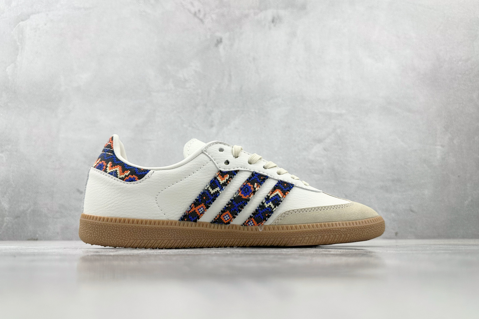 R 版 
出口订单  adidas originals SAMBA OG 奶油白

货号 ：JQ0014