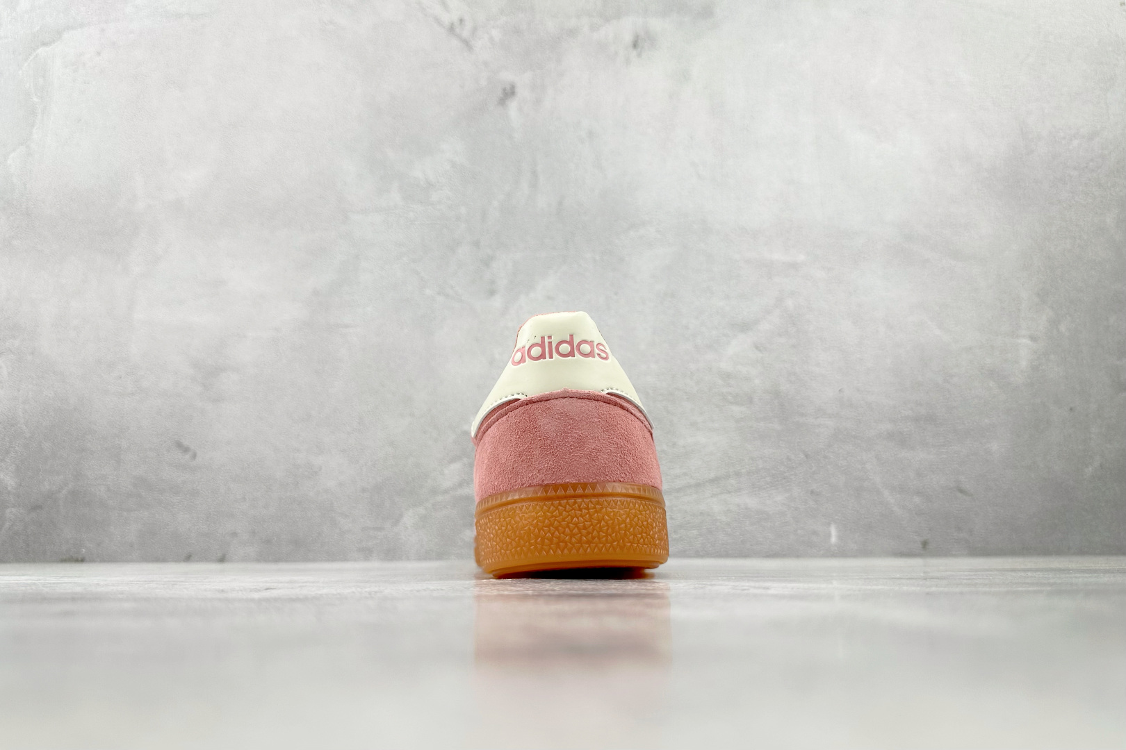 R 版 
出口订单 adidas originals HANDBALL SPEZIAL 粉色

货号 ：