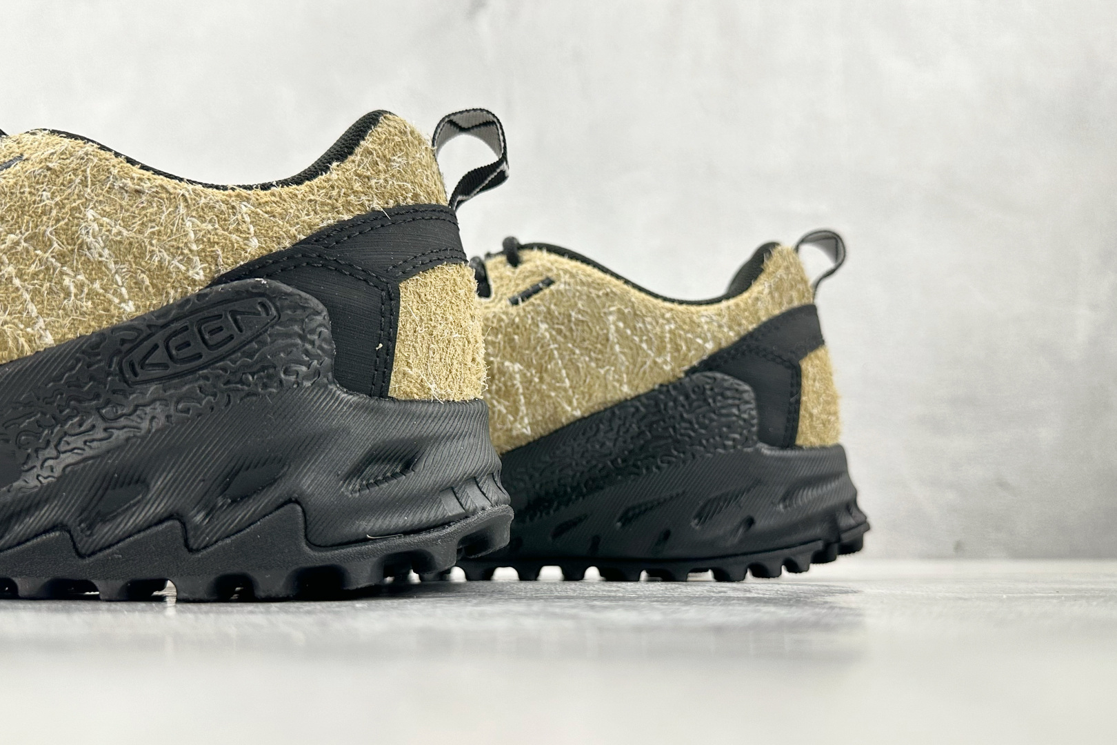 ZX 神版 
Gramicci x KEEN Jasper Zionic 黑棕

货号：
尺码：36 3