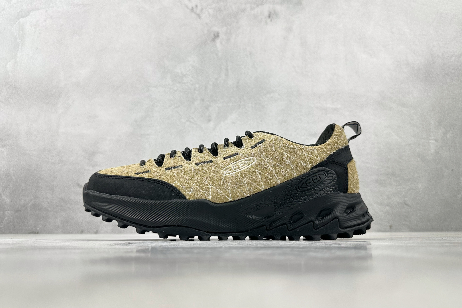 ZX 神版 
Gramicci x KEEN Jasper Zionic 黑棕

货号：
尺码：36 3