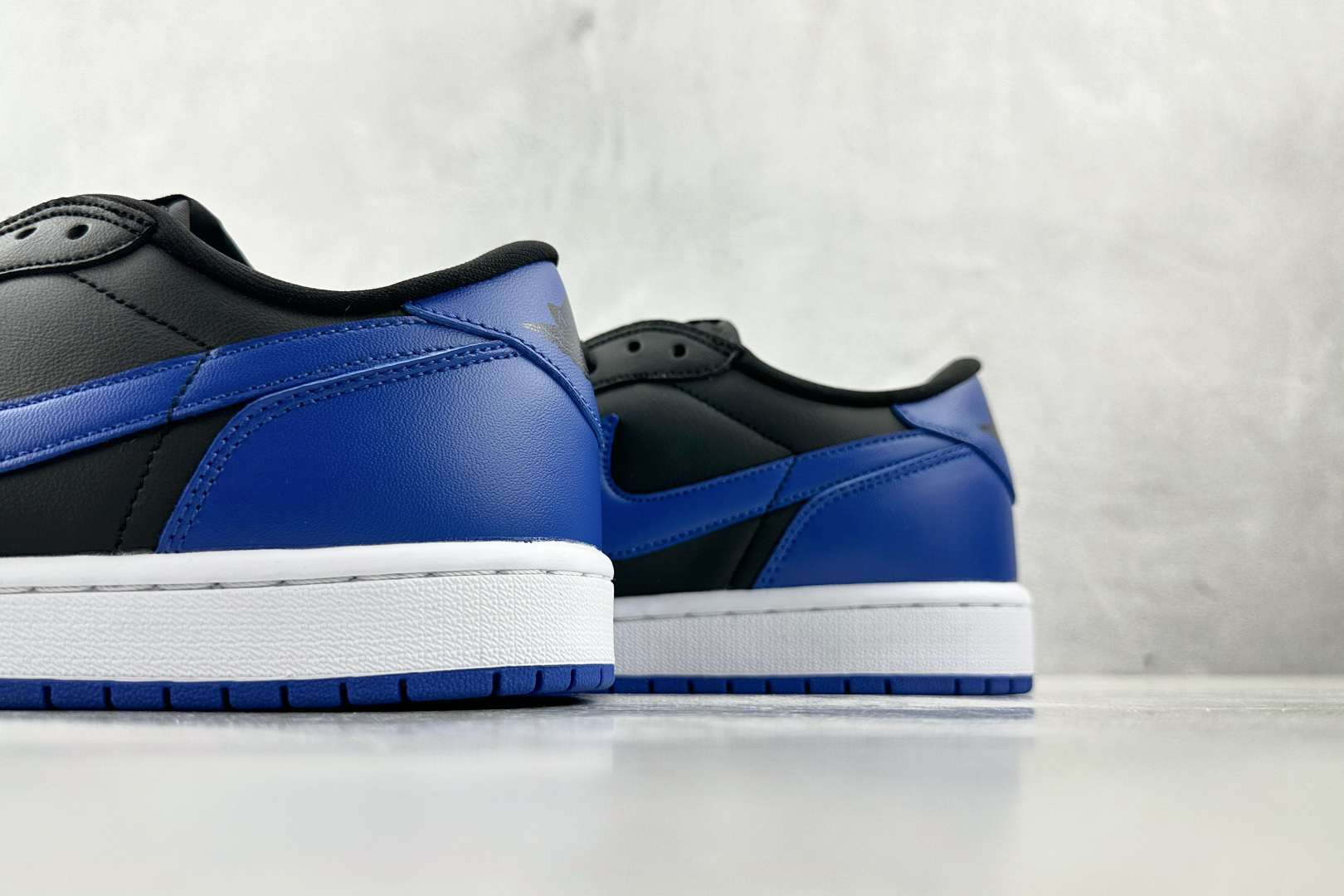 K版 
综合版  Jordan Air Jordan 1 Low ’85“Royal” 黑蓝

货号：I