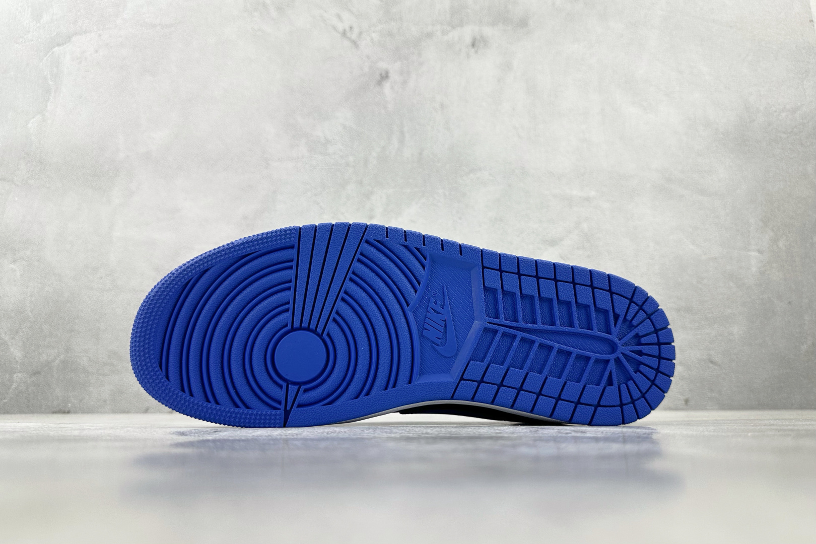 K版 
综合版  Jordan Air Jordan 1 Low ’85“Royal” 黑蓝

货号：I