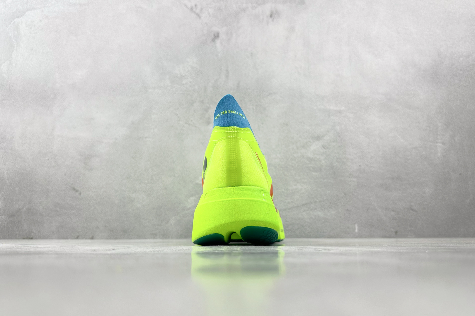 BS 
纯原  adidas Adizero Adios Pro 4 柠檬黄

货号：JQ1571
尺码