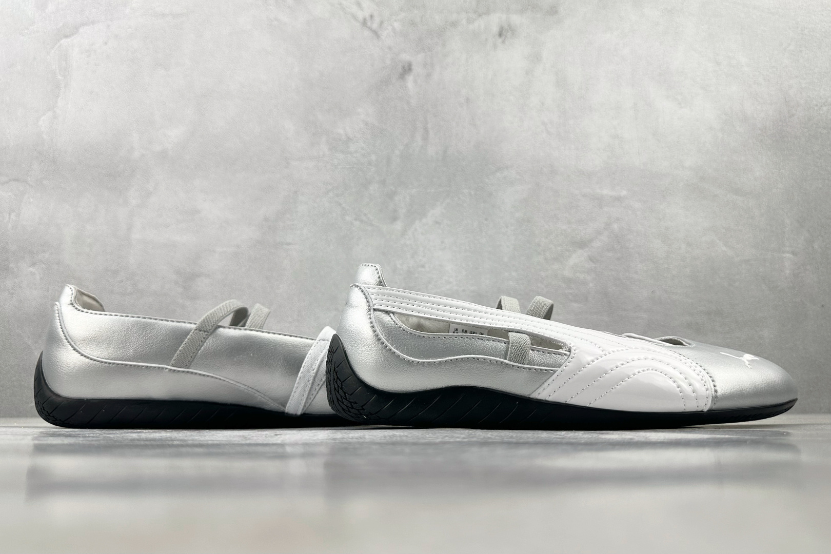 ZX 神版 
PUMA Speedcat Ballet 银白色

货号：-01
尺码：36 36.5 3