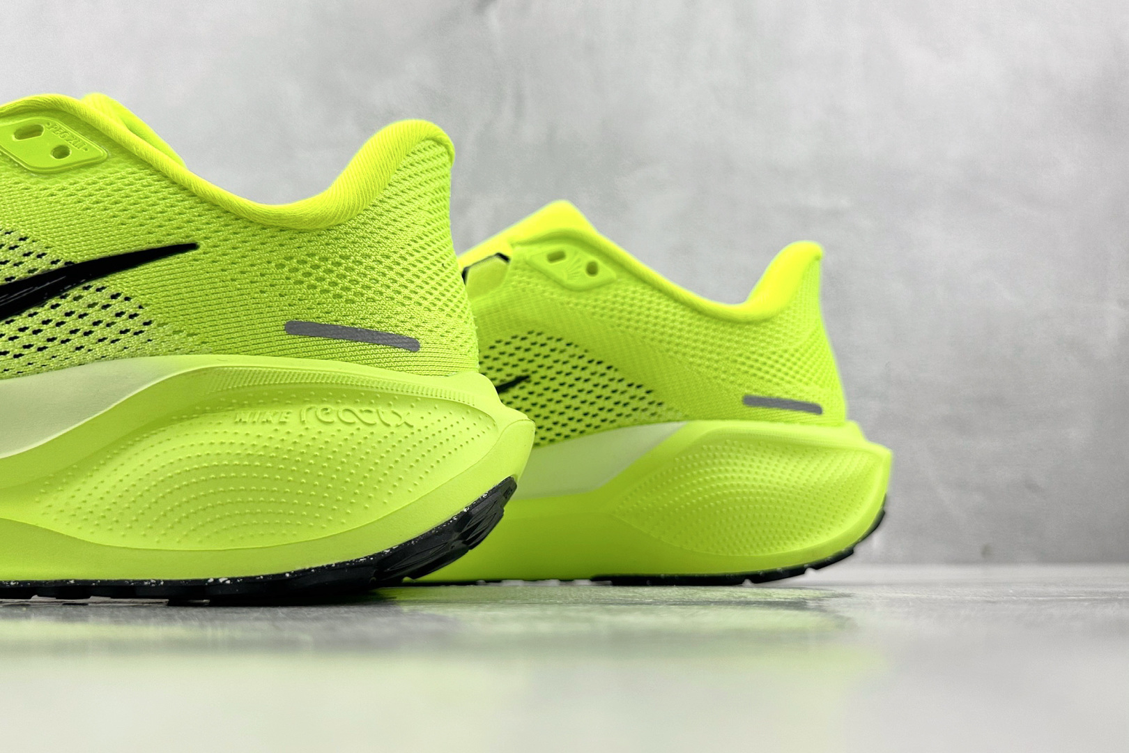 N版 
东南亚订单 Nike Pegasus 41 绿色

货号：FD2722-701
尺码：40 40