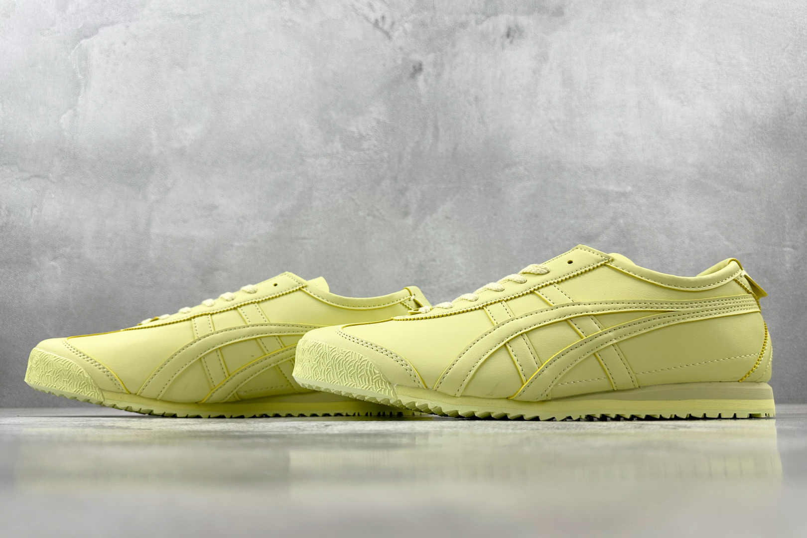 SC 
渠道特供 Onitsuka Tiger鬼塚虎 MEXICO 66 黄色

货号：1183C347