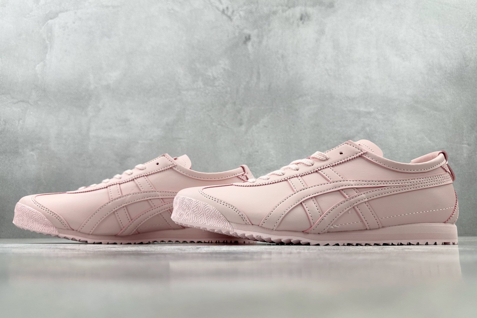 SC 
渠道特供 Onitsuka Tiger鬼塚虎 MEXICO 66 CACTFUL-S 粉色

货