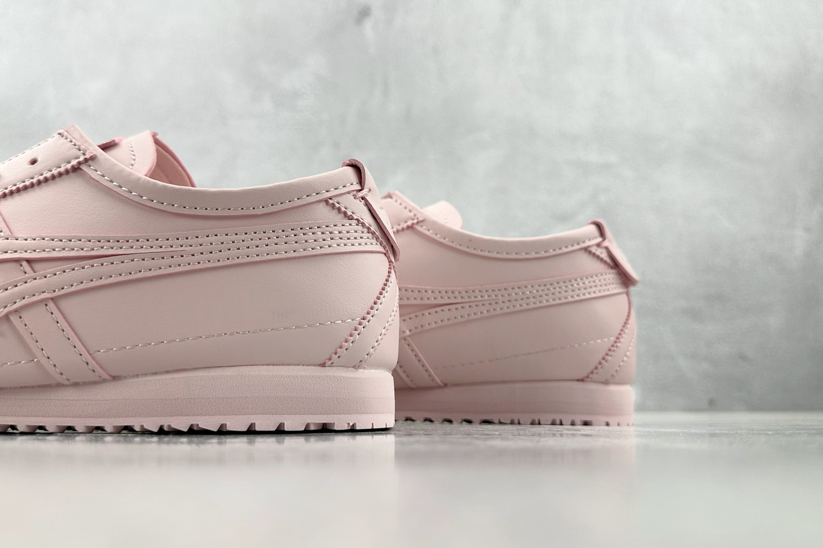SC 
渠道特供 Onitsuka Tiger鬼塚虎 MEXICO 66 CACTFUL-S 粉色

货