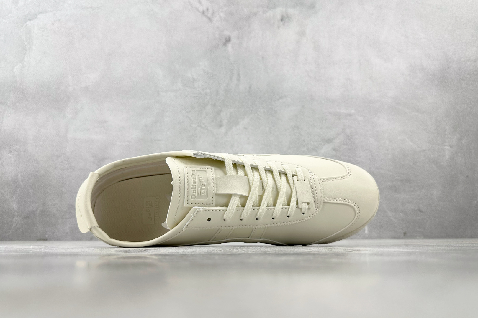 SC 
渠道特供 Onitsuka Tiger鬼塚虎 MEXICO 66 CACTFUL-S 白色

货