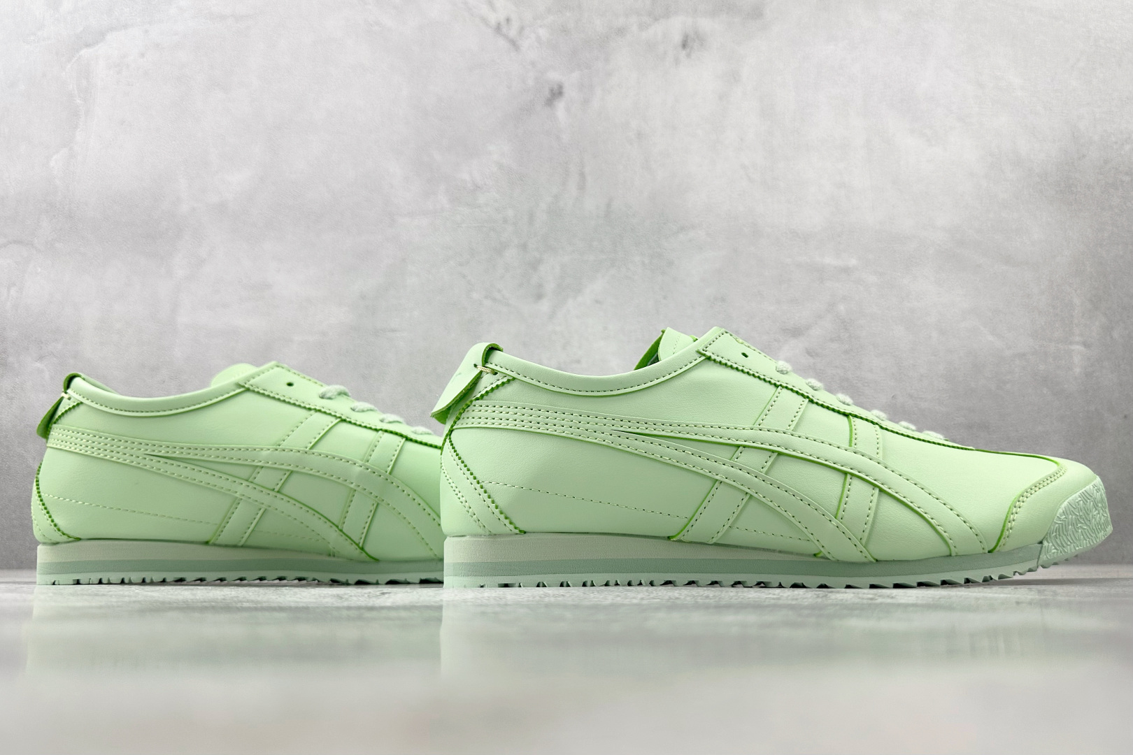 SC 
渠道特供 Onitsuka Tiger鬼塚虎 MEXICO 66 CACTFUL-S 绿色

货