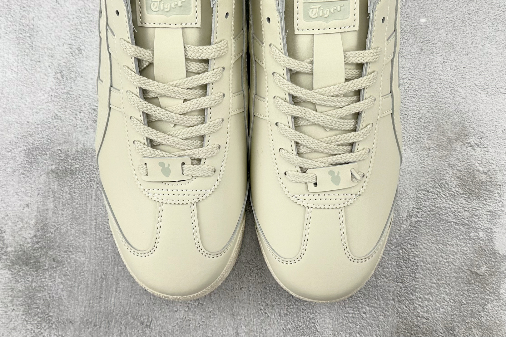 SC 
渠道特供 Onitsuka Tiger鬼塚虎 MEXICO 66 CACTFUL-S 米色

货