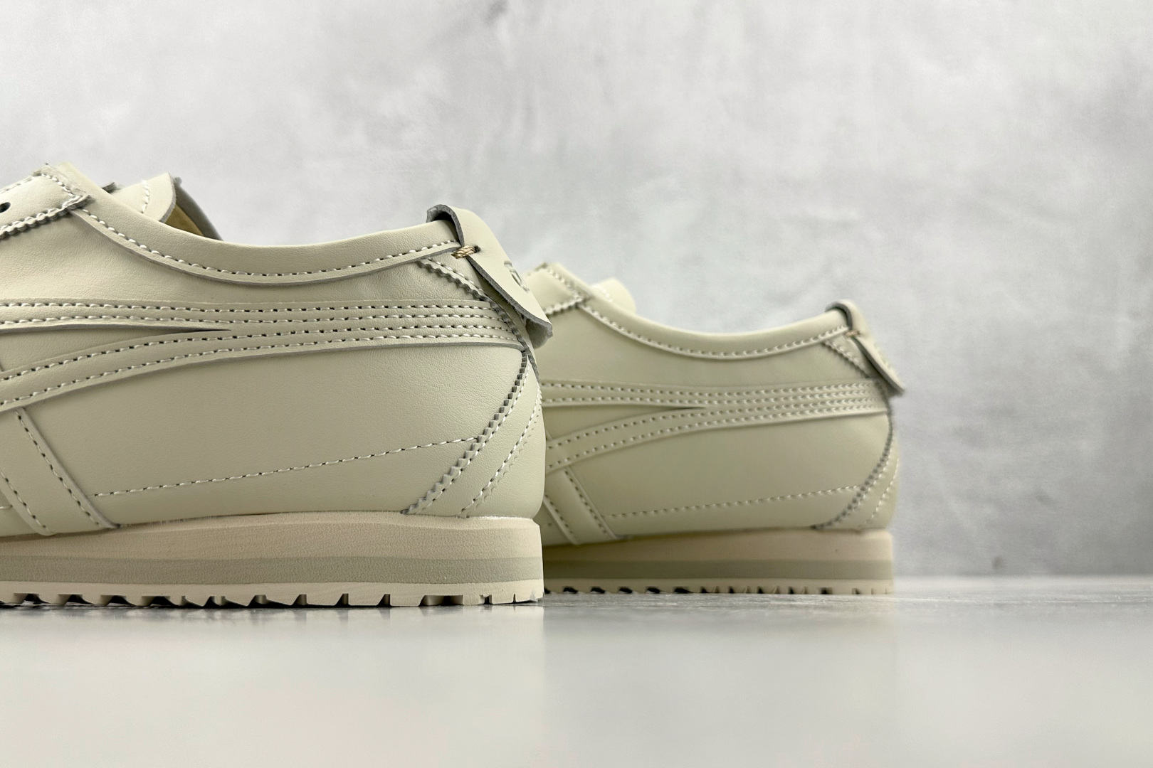 SC 
渠道特供 Onitsuka Tiger鬼塚虎 MEXICO 66 CACTFUL-S 米色

货