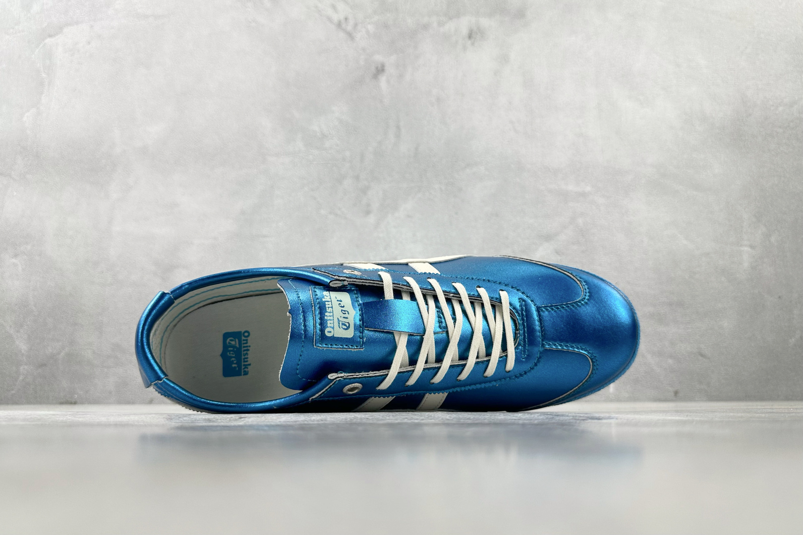 SC 
渠道特供 Onitsuka Tiger鬼塚虎 MEXICO 66 SD 蓝色

货号：1183C