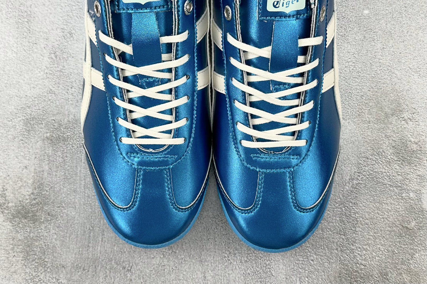 SC 
渠道特供 Onitsuka Tiger鬼塚虎 MEXICO 66 SD 蓝色

货号：1183C