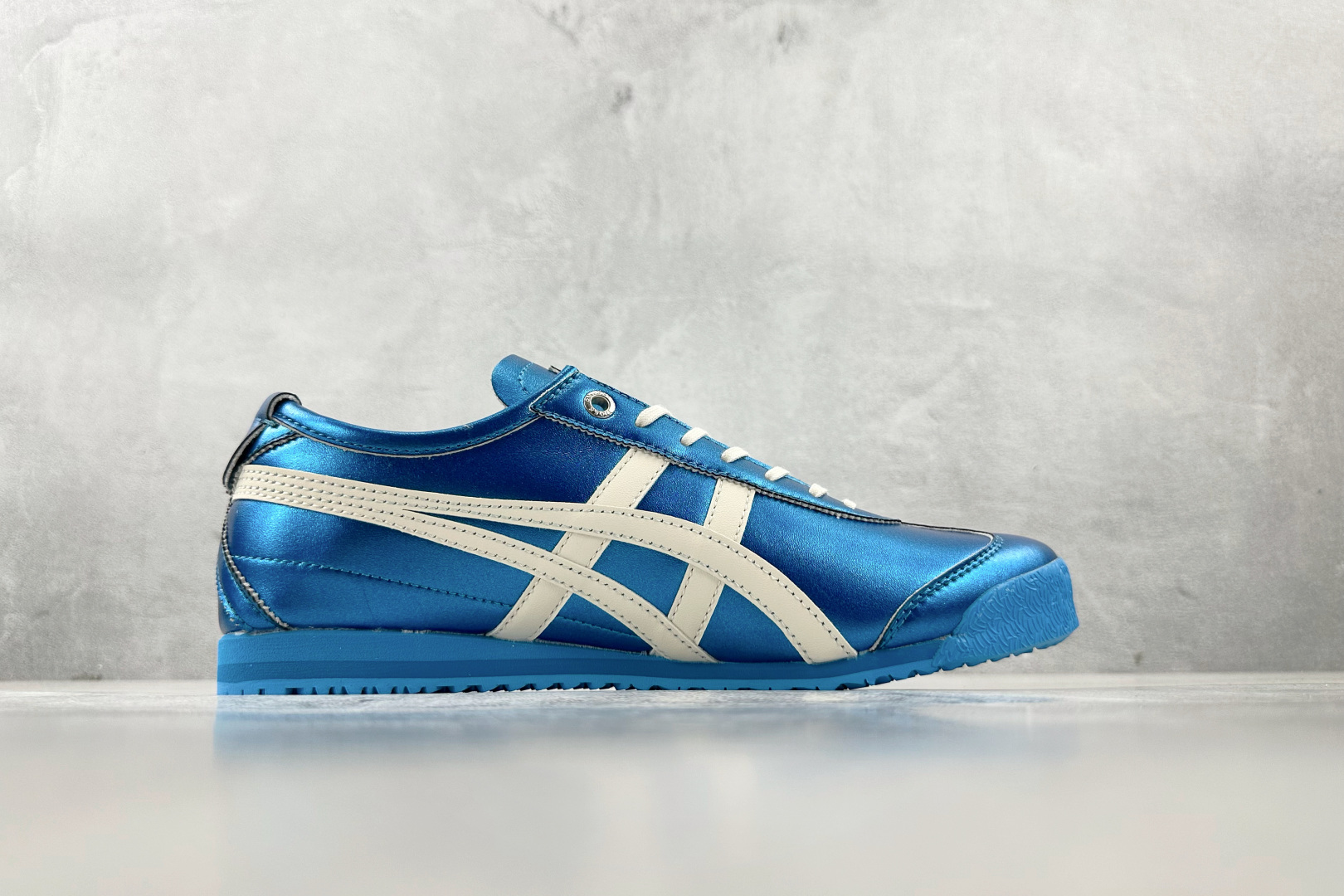 SC 
渠道特供 Onitsuka Tiger鬼塚虎 MEXICO 66 SD 蓝色

货号：1183C