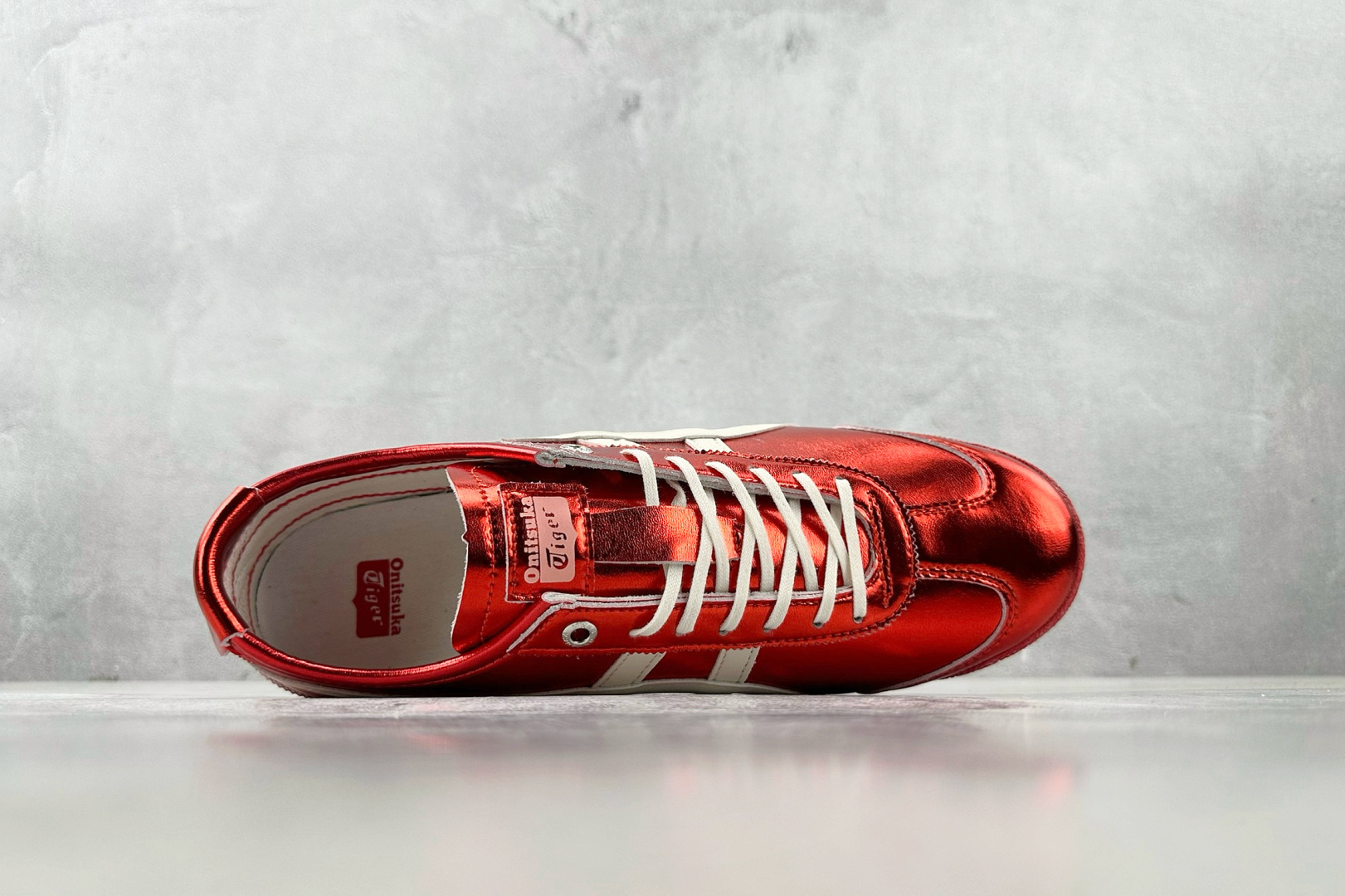SC 
渠道特供 Onitsuka Tiger鬼塚虎 MEXICO 66 SD 红色

货号：1183C