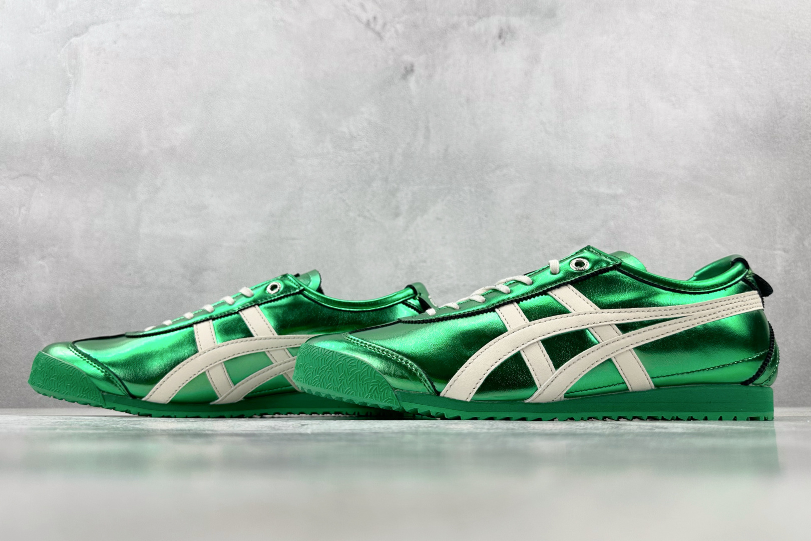 SC 
渠道特供 Onitsuka Tiger鬼塚虎 MEXICO 66 SD 绿色

货号：1183C