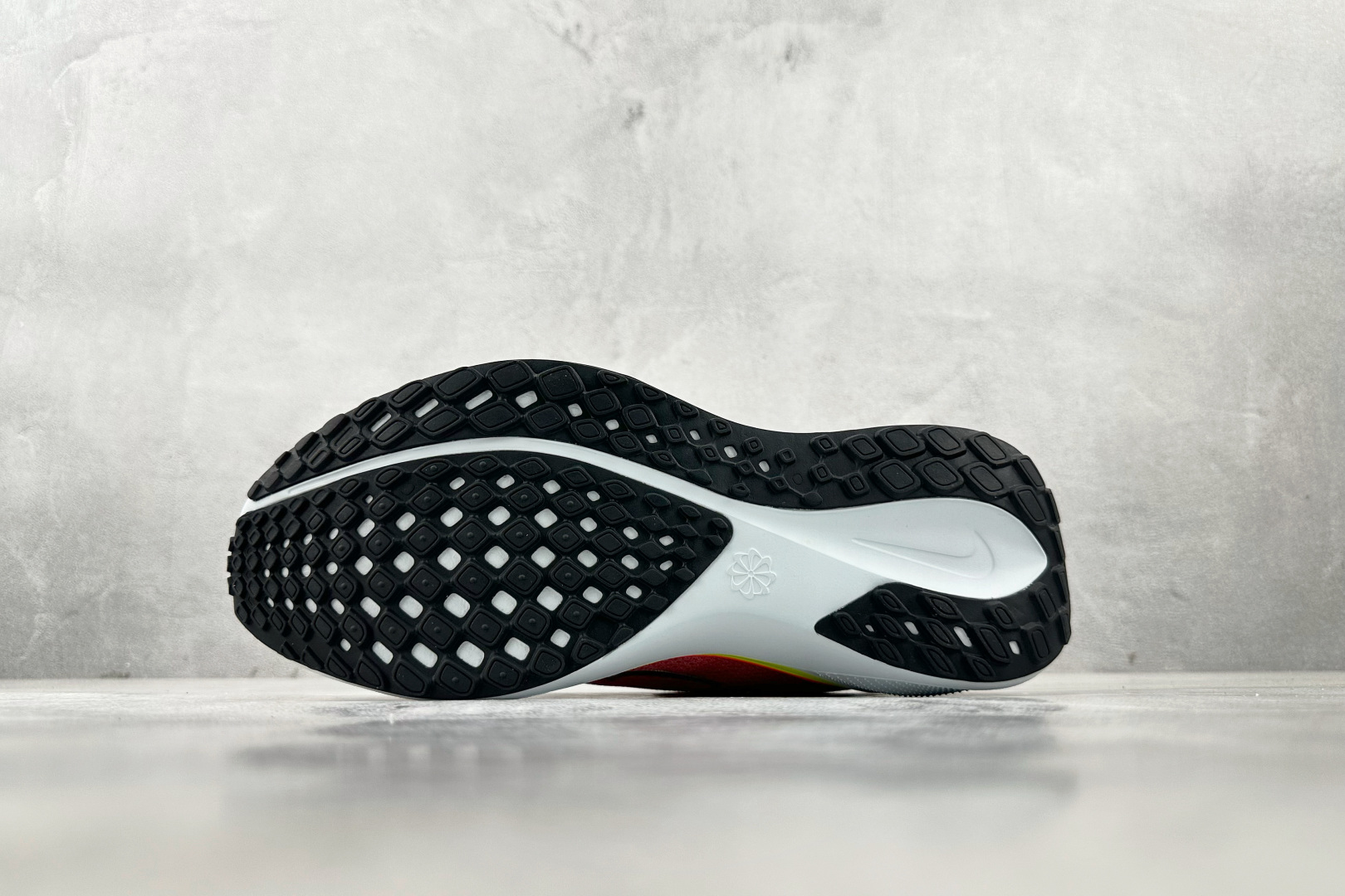 N版 
东南亚订单  Nike Pegasus 41 米粉色

货号：FD2722-100
尺码：40 