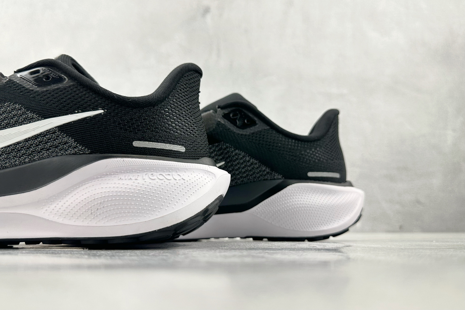 N版 
东南亚订单  Nike Pegasus 41 黑色

货号：FD2723-002
尺码：40 4