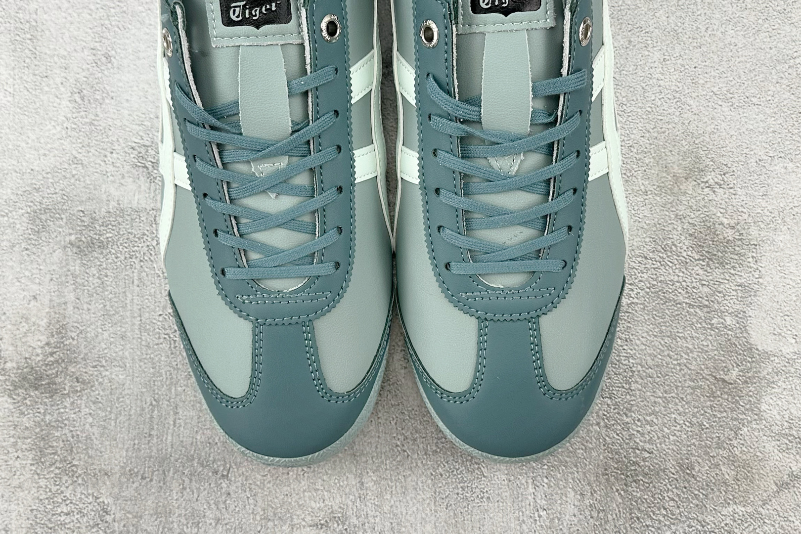 SC 
渠道特供 Onitsuka Tiger鬼塚虎 MEXICO 66 SD 蓝绿色

货号：1183