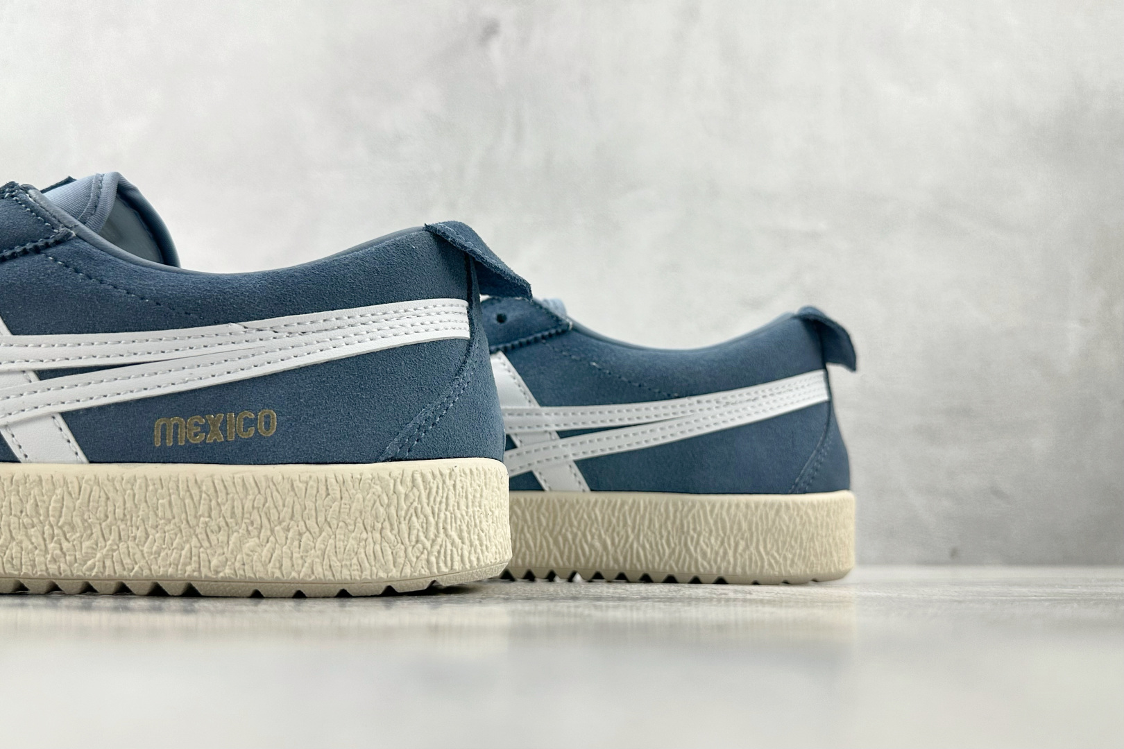 SC 
渠道特供 Onitsuka Tiger鬼塚虎 MEXICO DELEGATION 蓝色

货号：