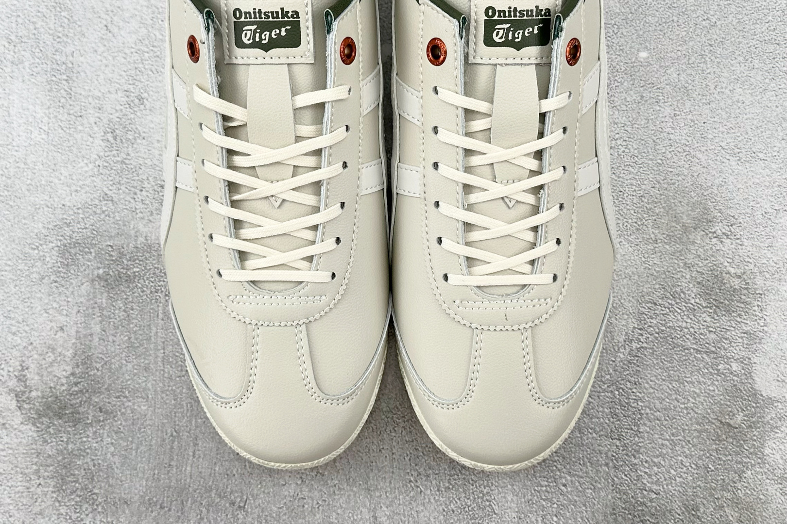 SC 
渠道特供 Onitsuka Tiger鬼塚虎 MEXICO 66 SD 米绿

货号：1183A