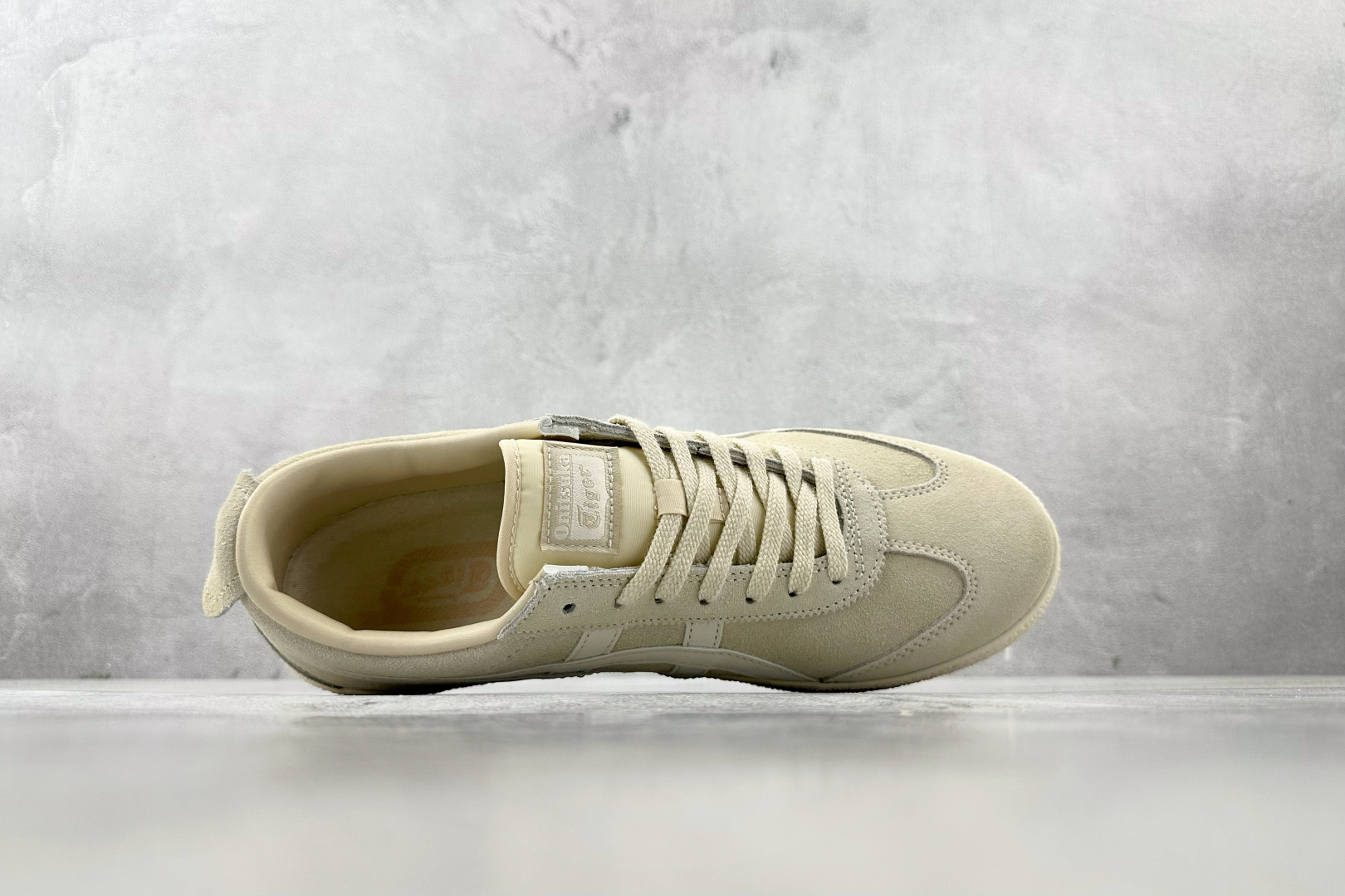 SC 
渠道特供 Onitsuka Tiger鬼塚虎 MEXICO 66 DELEGATION 米色

