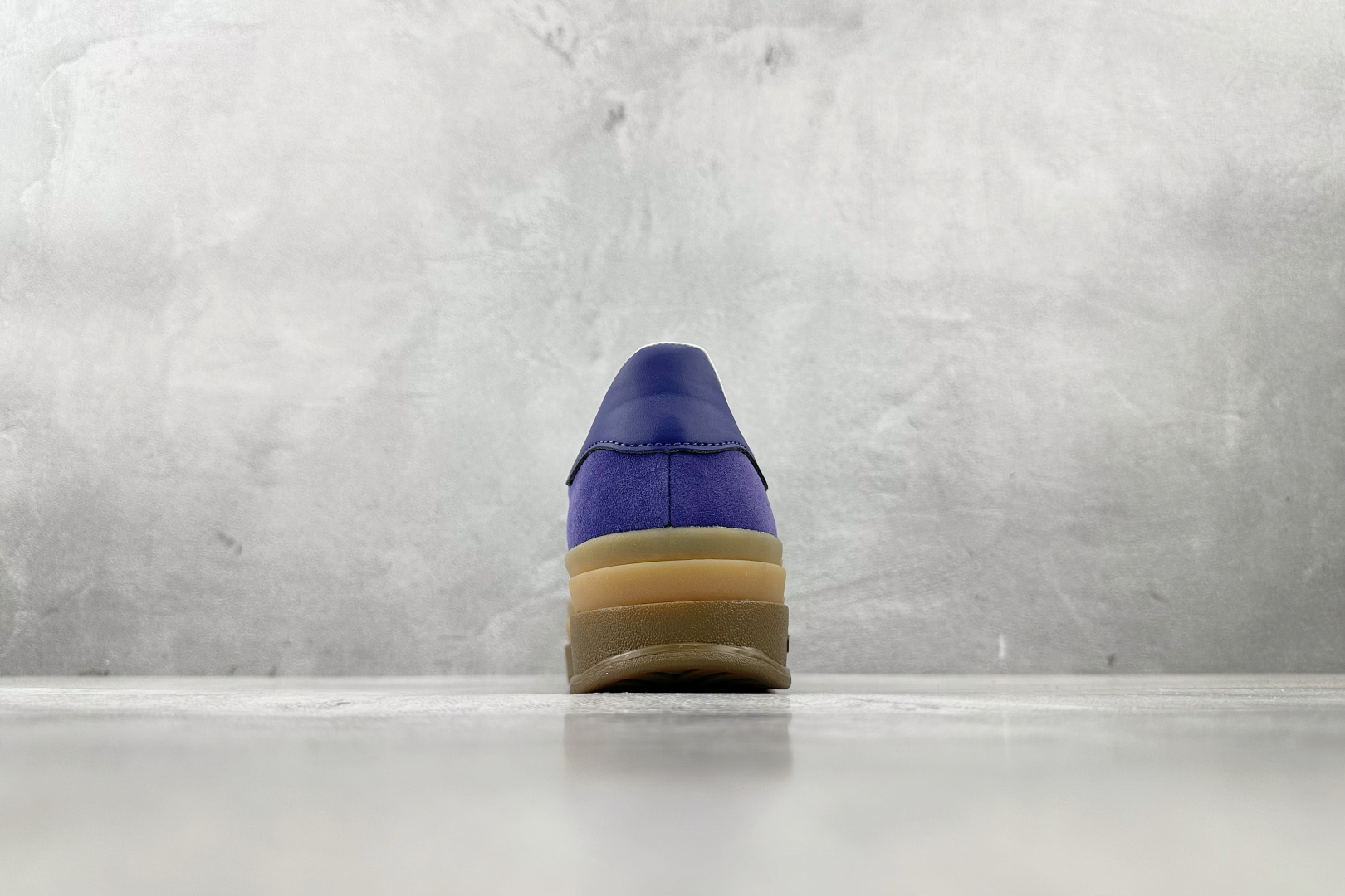 HG 
品质升级 adidas originals GAZELLE BOLD 紫白

货号：IE0419