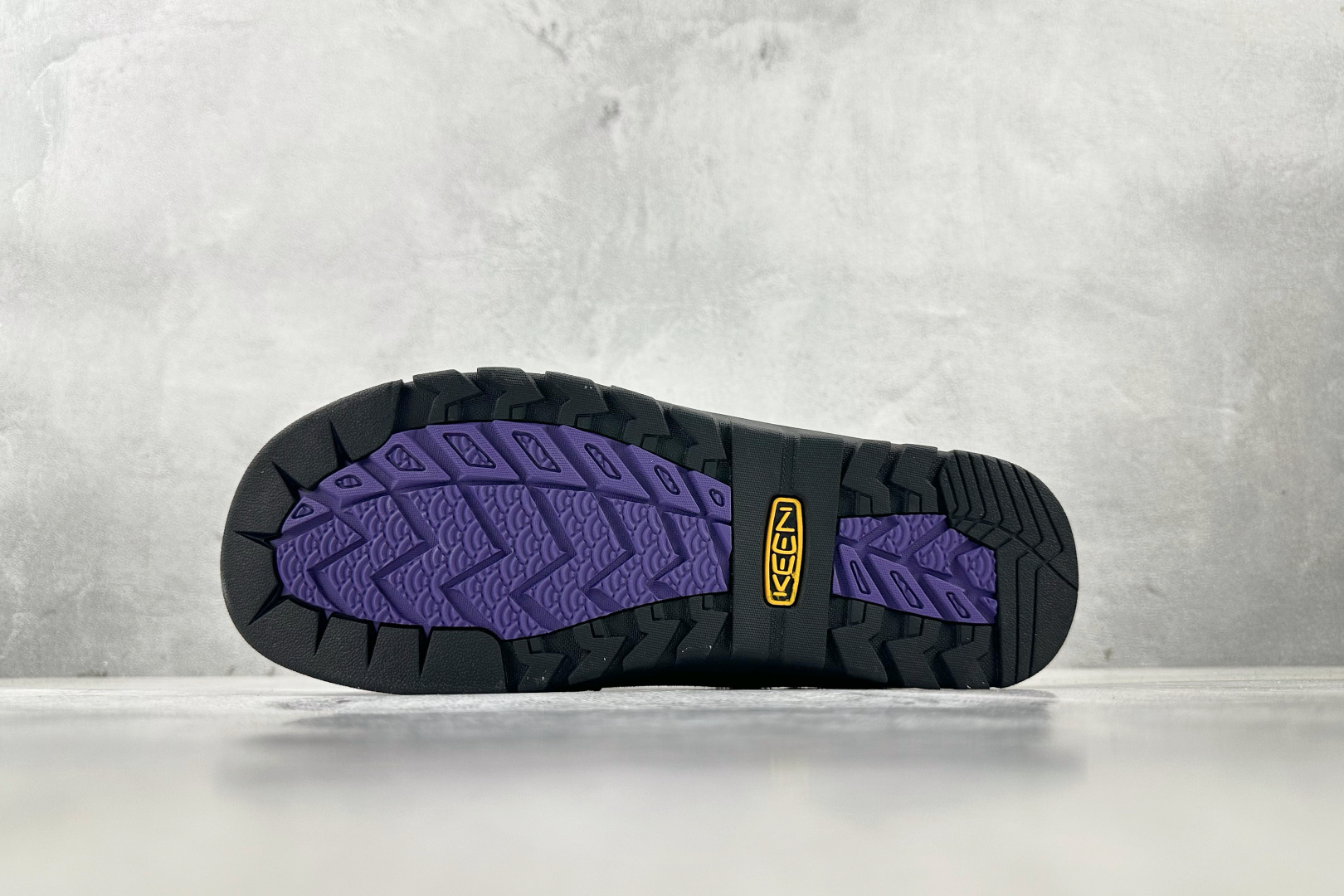 KN 
KEEN Jasper Rocks 卡其绿色

货号：
尺码：36 36.5 37 38.5 3
