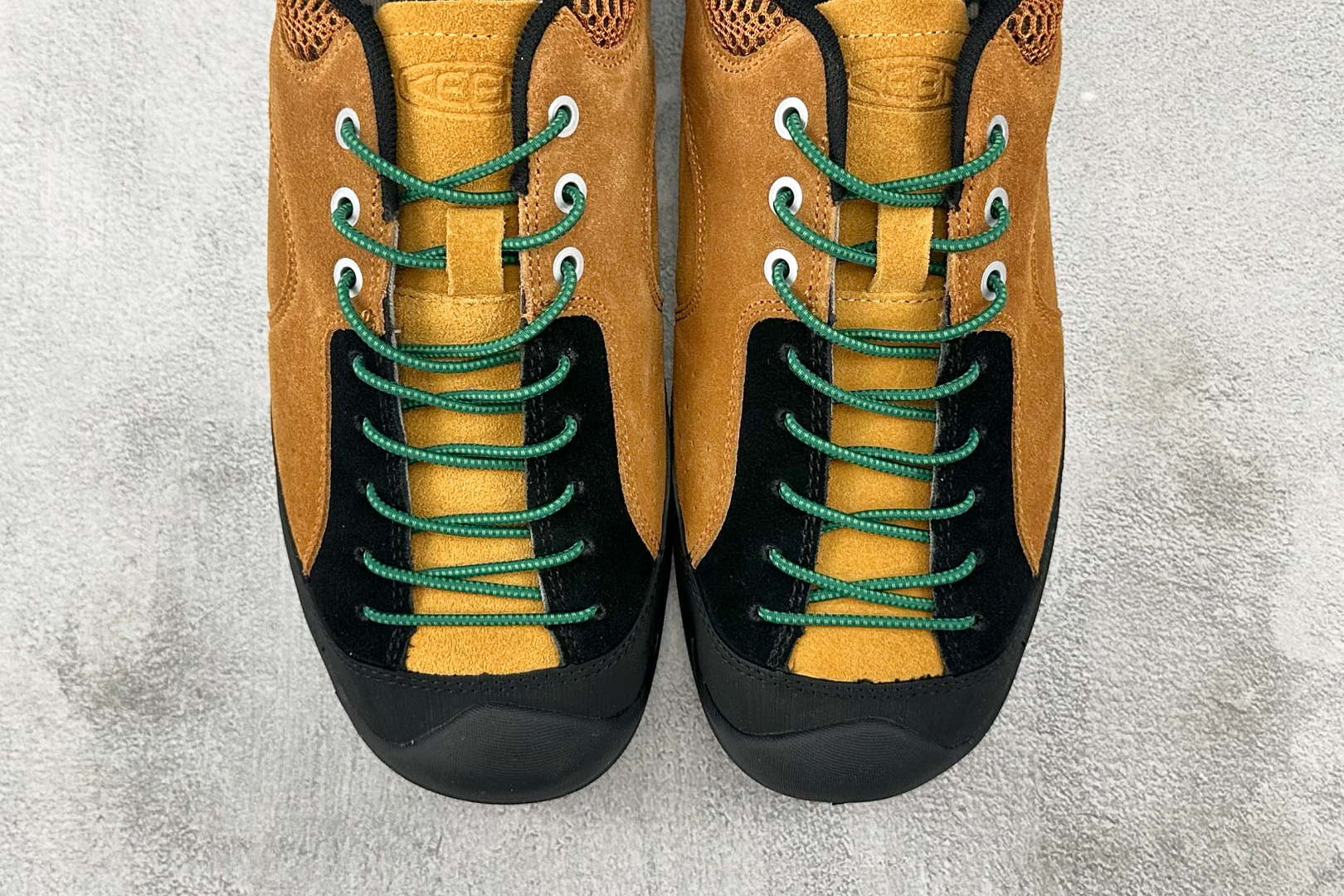 KN 
KEEN Jasper Rocks Sp M 棕色

货号：
尺码：36 36.5 37 38.