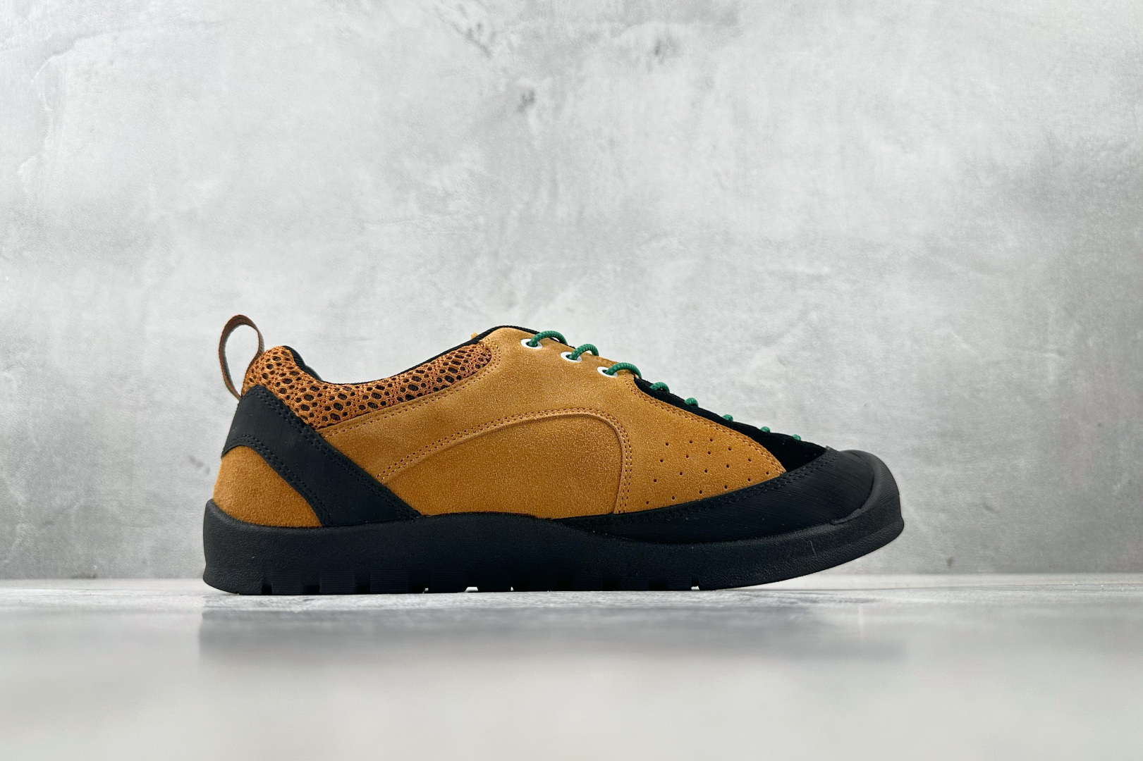 KN 
KEEN Jasper Rocks Sp M 棕色

货号：
尺码：36 36.5 37 38.