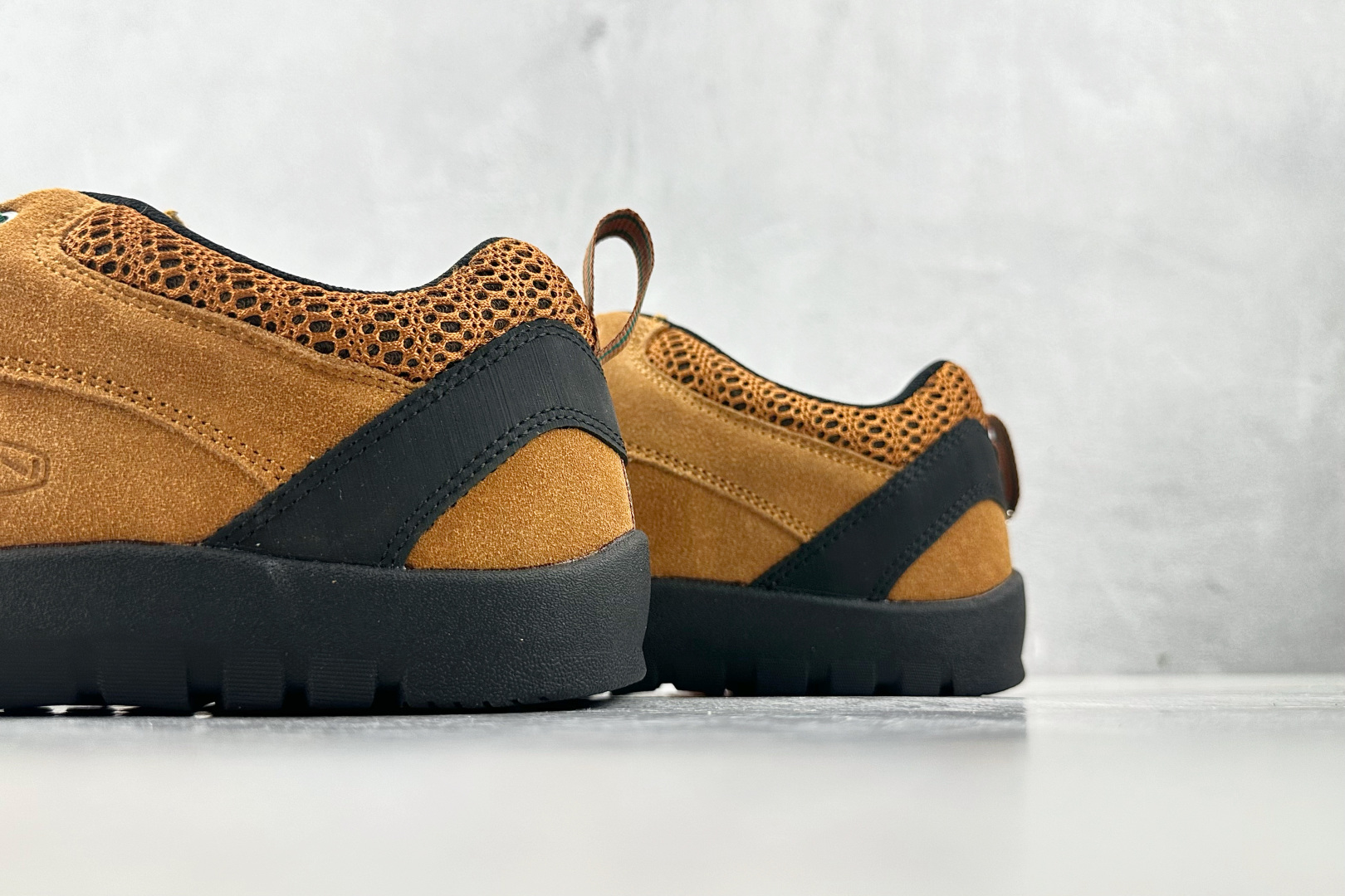 KN 
KEEN Jasper Rocks Sp M 棕色

货号：
尺码：36 36.5 37 38.