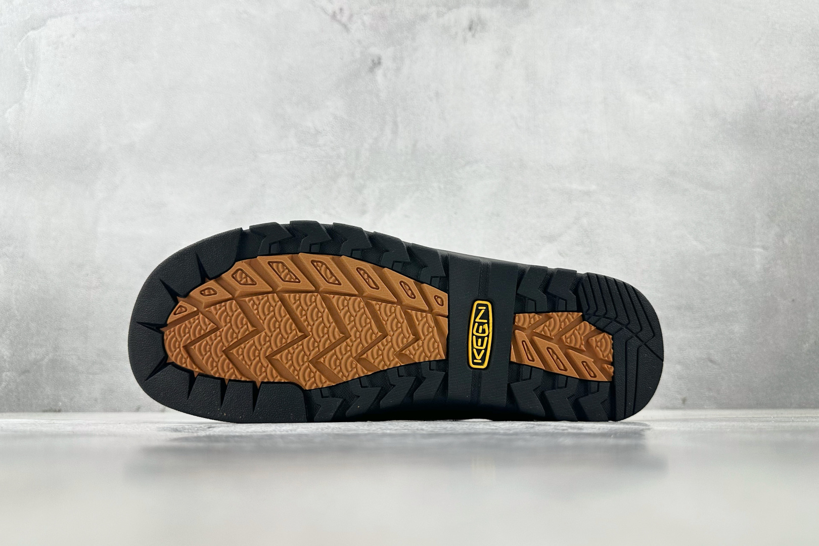 KN 
KEEN Jasper Rocks Sp M 棕色

货号：
尺码：36 36.5 37 38.