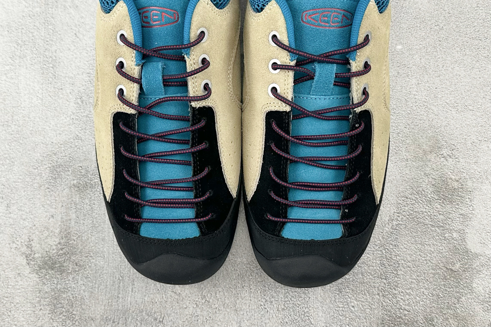 KN 
KEEN Jasper Rocks 卡其色

货号：
尺码：36 36.5 37 38.5 39