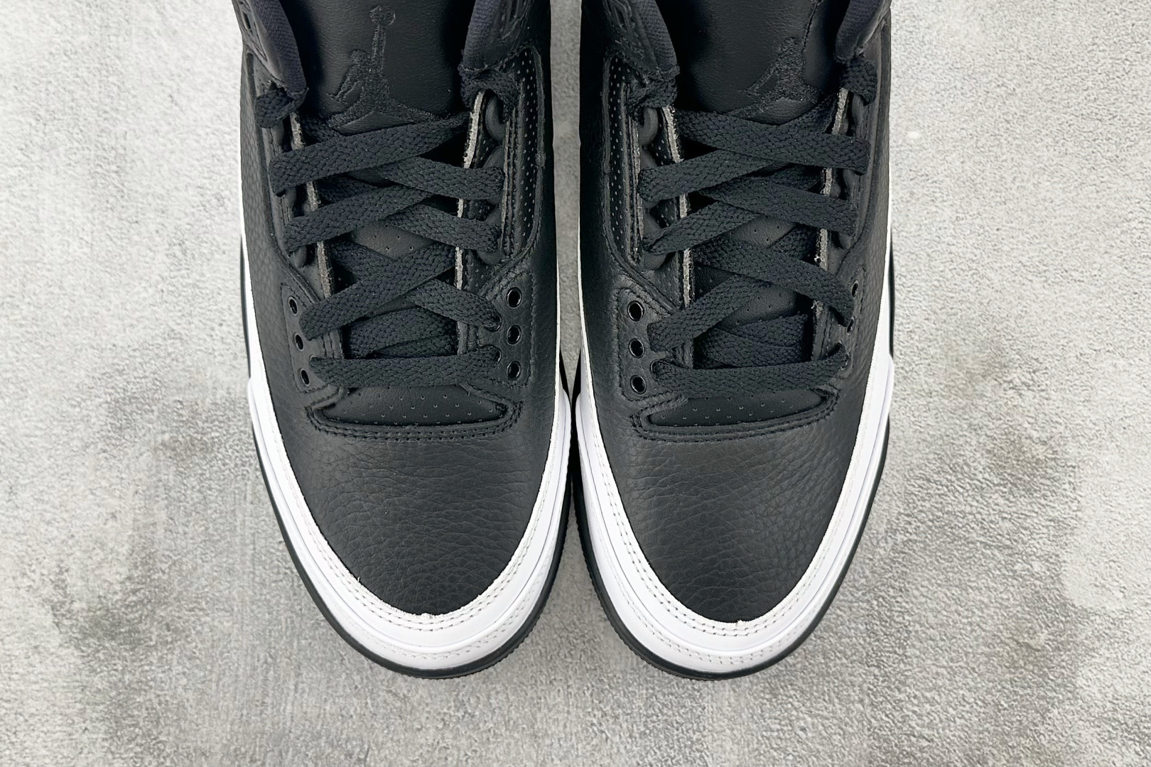 RN  
顶级纯原 Fragment Design x Jordan Air Jordan 3 Blac