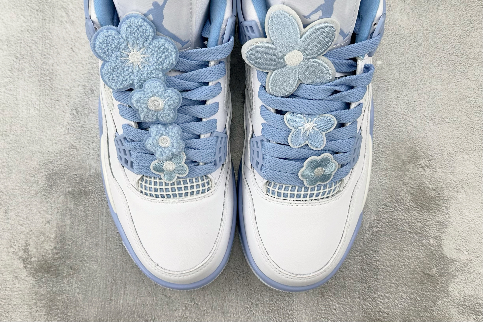 N版 
东南亚订单 Jordan Air Jordan 4 “ALUMINUM”白蓝色

货号：HV08