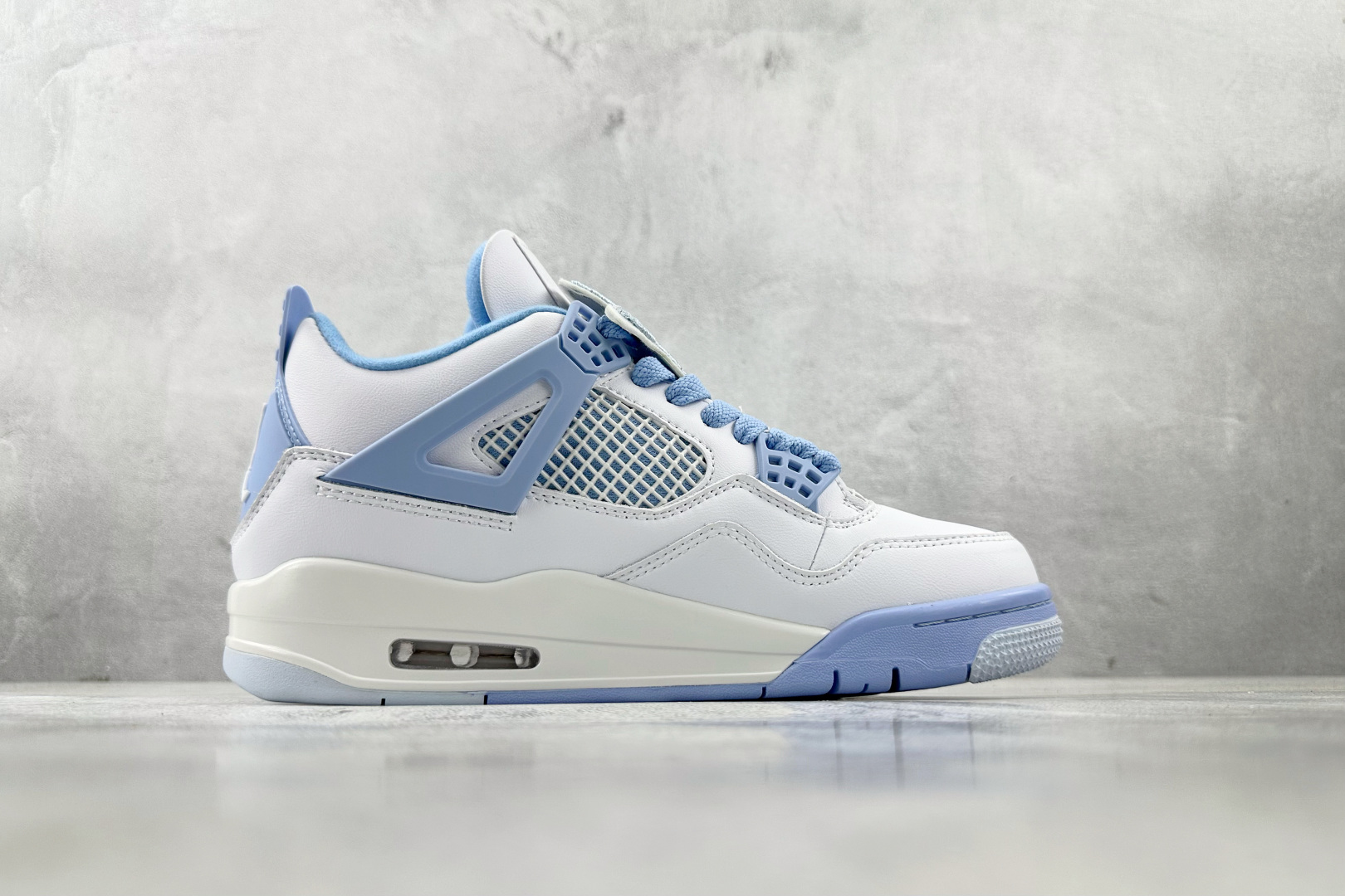 N版 
东南亚订单 Jordan Air Jordan 4 “ALUMINUM”白蓝色

货号：HV08
