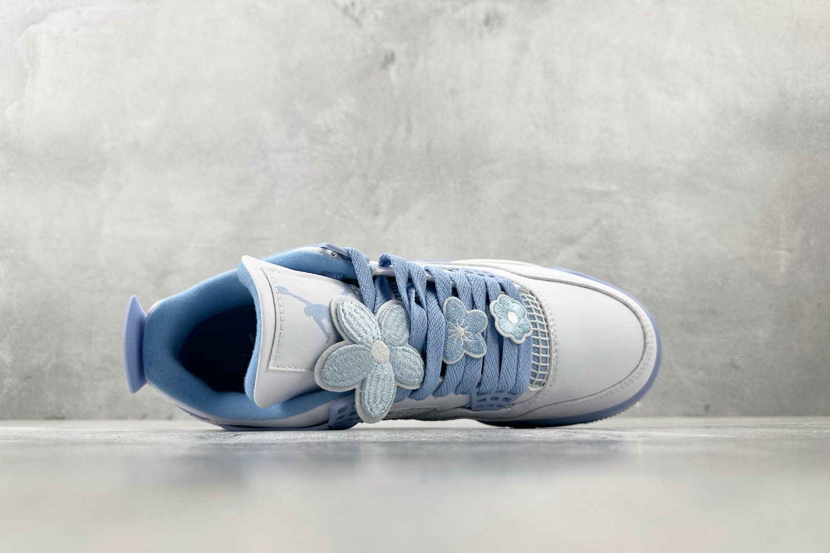 N版 
东南亚订单 Jordan Air Jordan 4 “ALUMINUM”白蓝色

货号：HV08