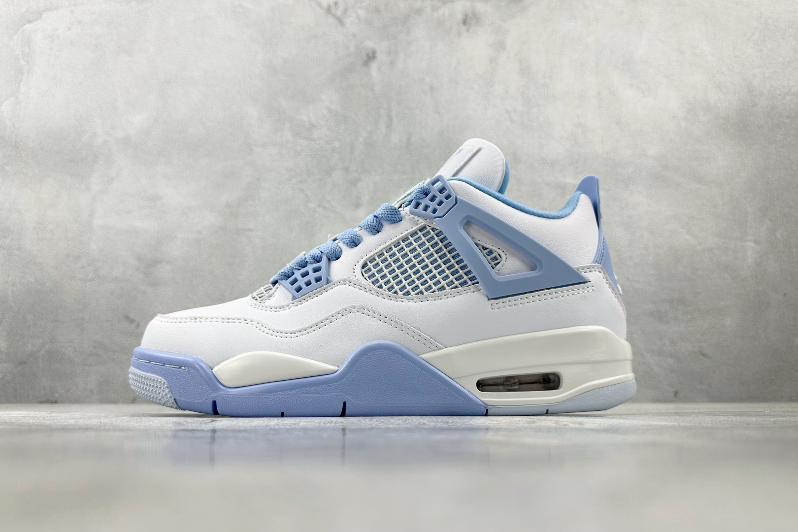 N版 
东南亚订单 Jordan Air Jordan 4 “ALUMINUM”白蓝色

货号：HV08