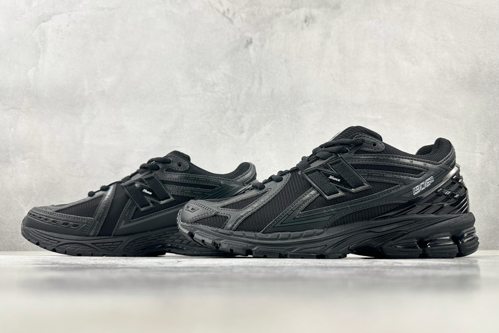 C 版 
大厂出品  New Balance 1906R 黑武士 黑色

货号：M1906RBB
尺码：