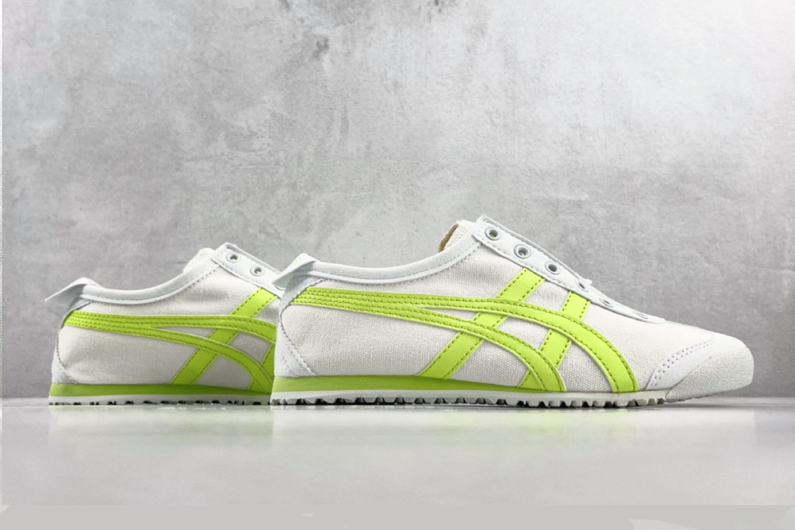 PK帆布特价 
全新工厂开发 Onitsuka Tiger鬼塚虎 MEXICO 66 浅绿白

货号：1
