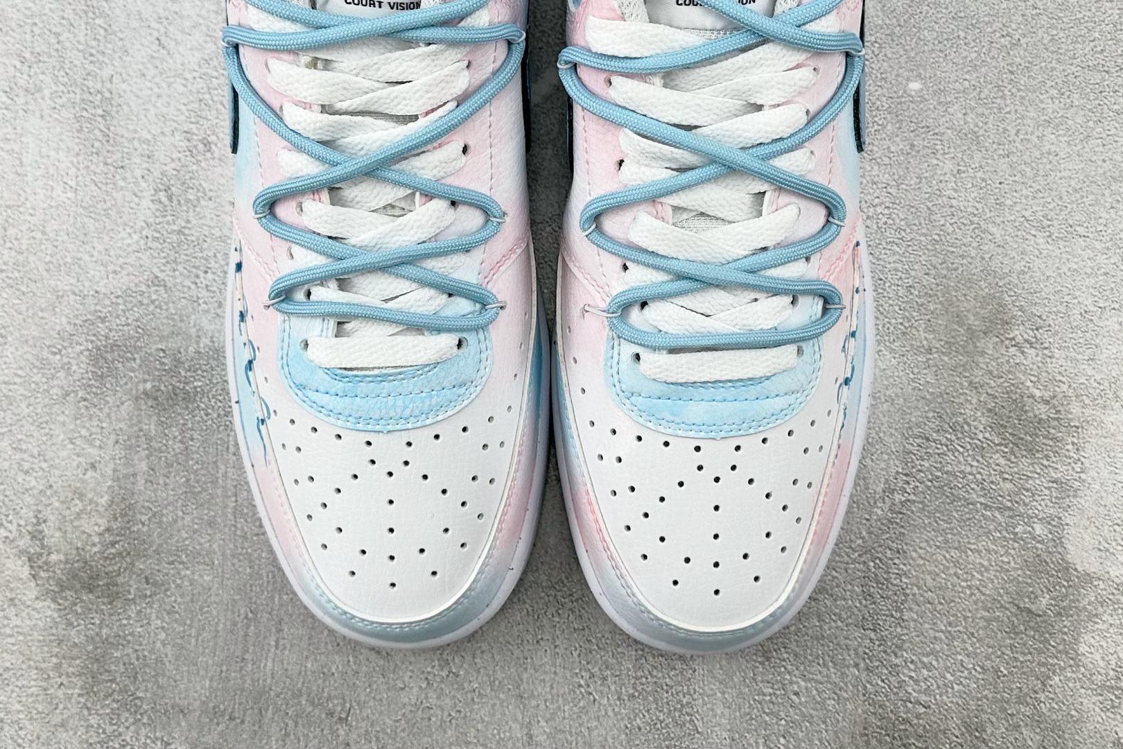 定制版  
【定制球鞋】Nike Court Vision 半夏晚晚 粉蓝白

货号：DH2987-10