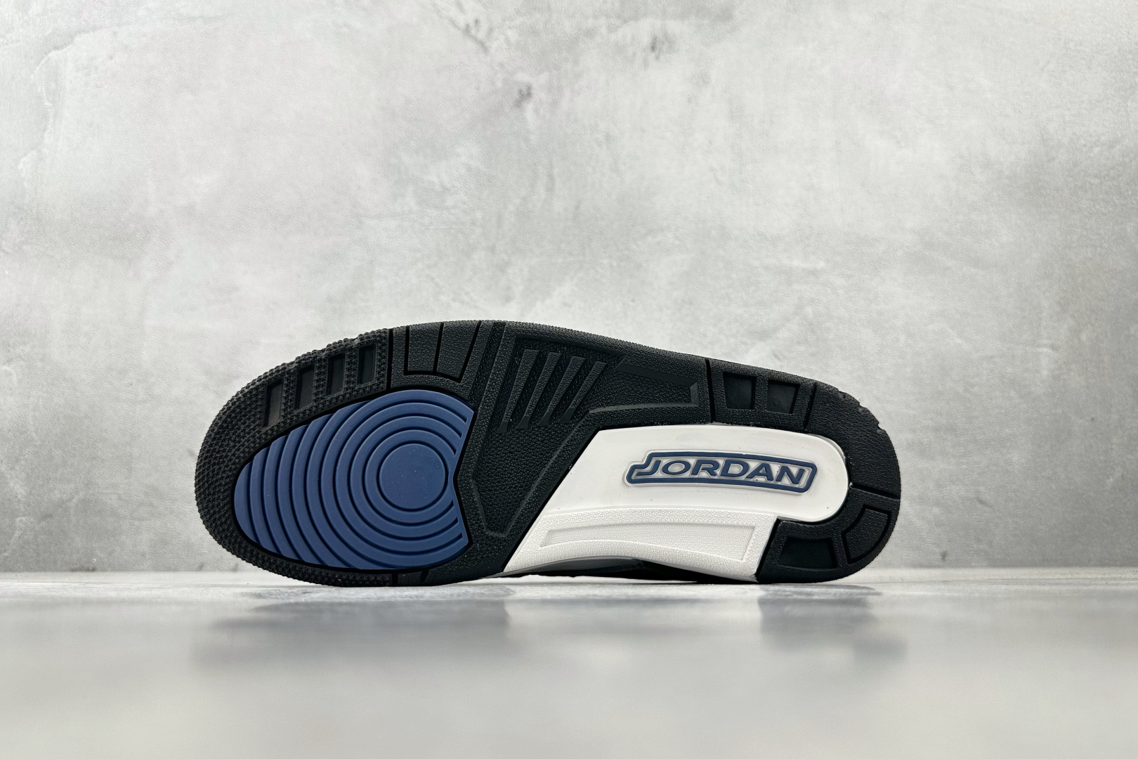 
外贸批次  Jordan Legacy 312 Low 白绿色

货号：HV5970-101
尺码：3