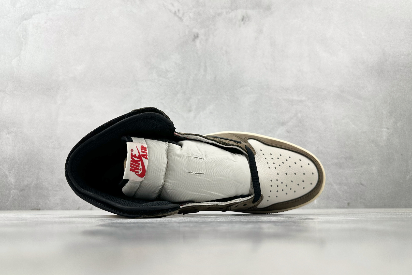 N版 
东南亚订单 Travis Scott x Jordan Air Jordan 1 High Og