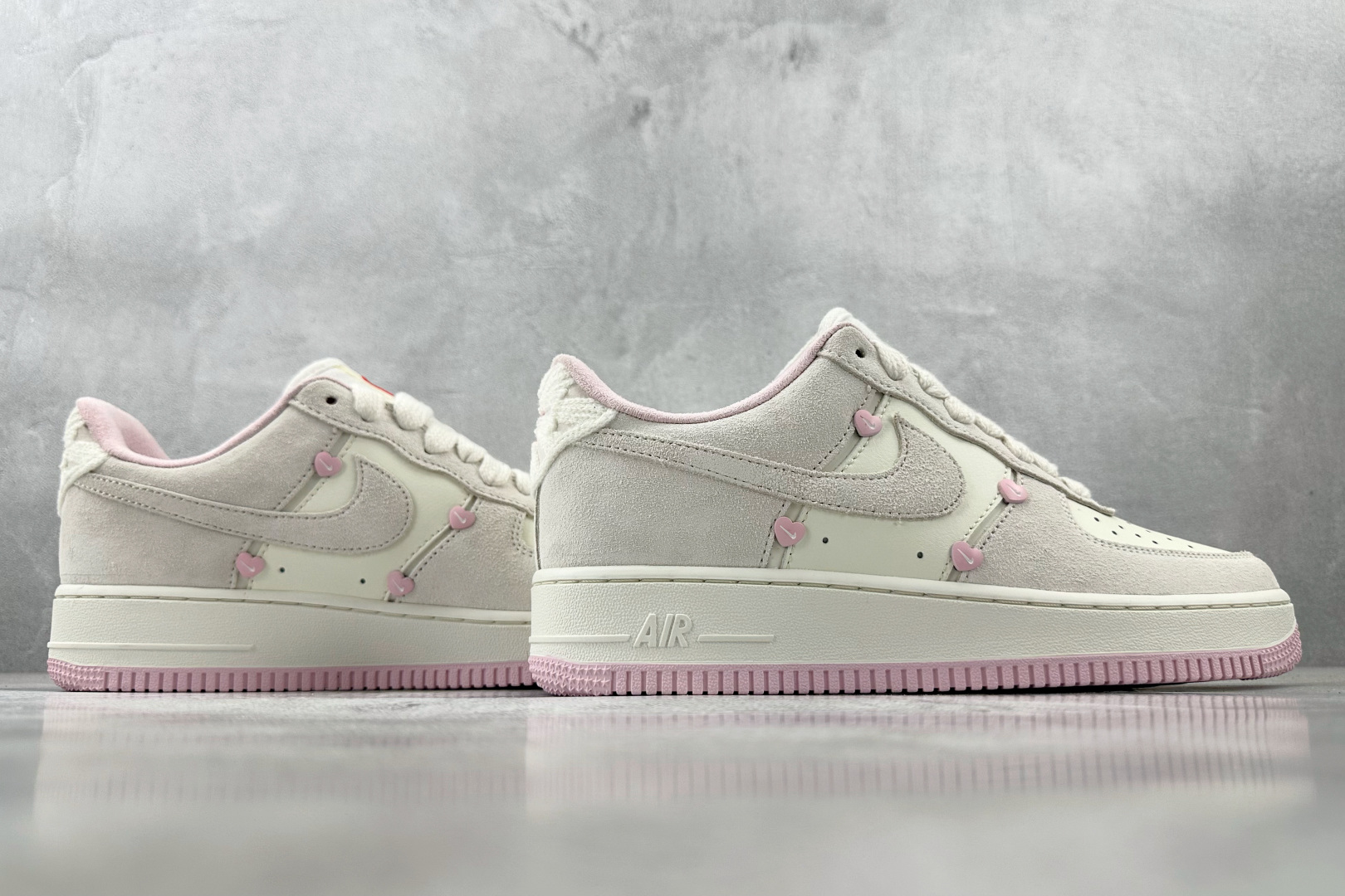 5A 
口碑之作  Nike Air Force 1 Low “Valentine’'s Day”情人节