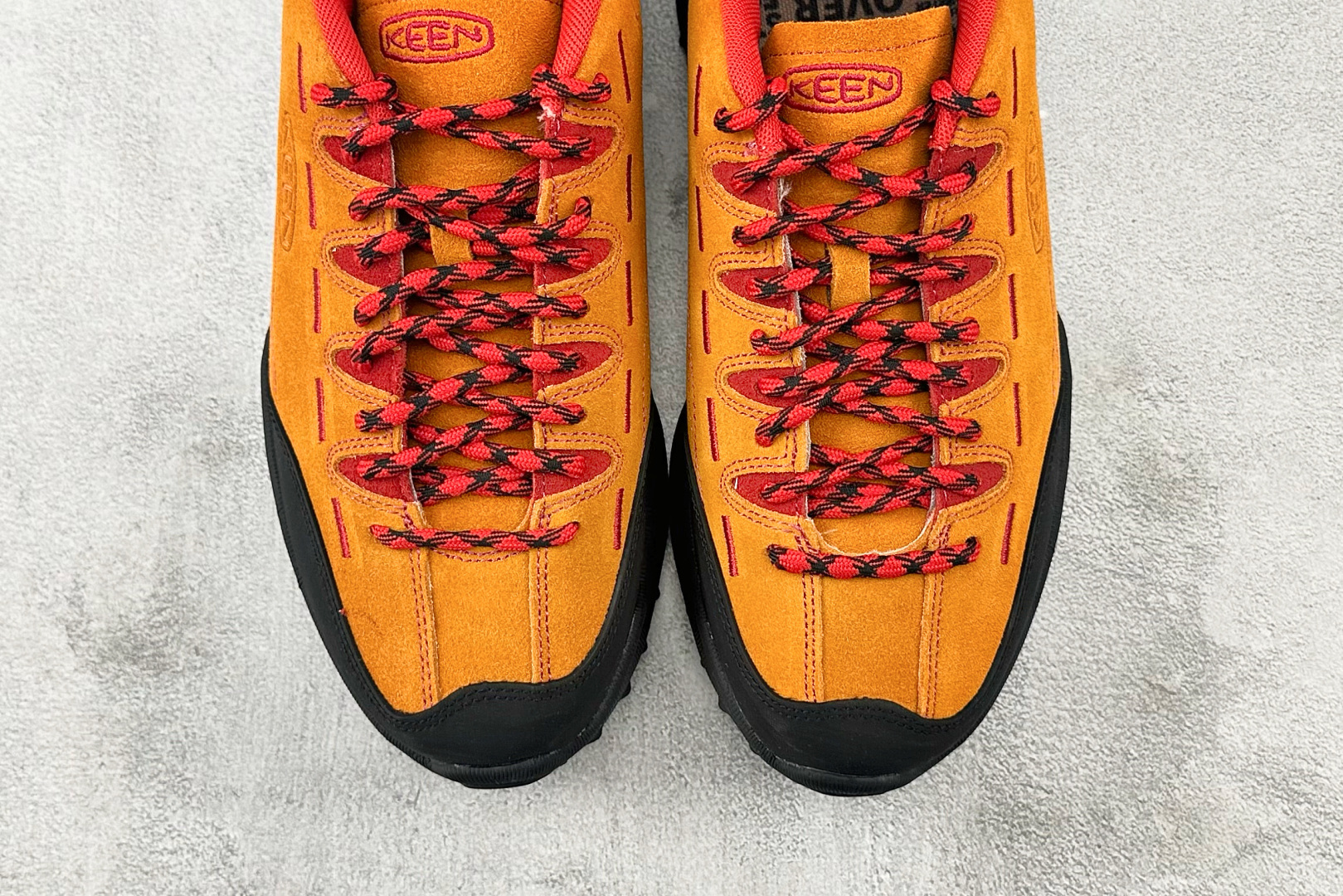 ZX 神版 
KEEN Jasper Zionic 橙色

货号：
尺码：36 36.5 37 38.5