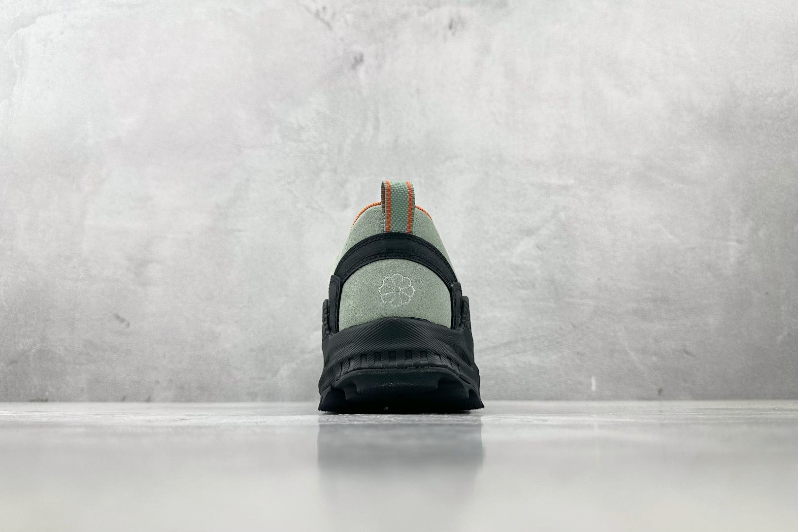 ZX 神版 
KEEN Jasper Zionic 绿黄色

货号：
尺码：36 36.5 37 38.